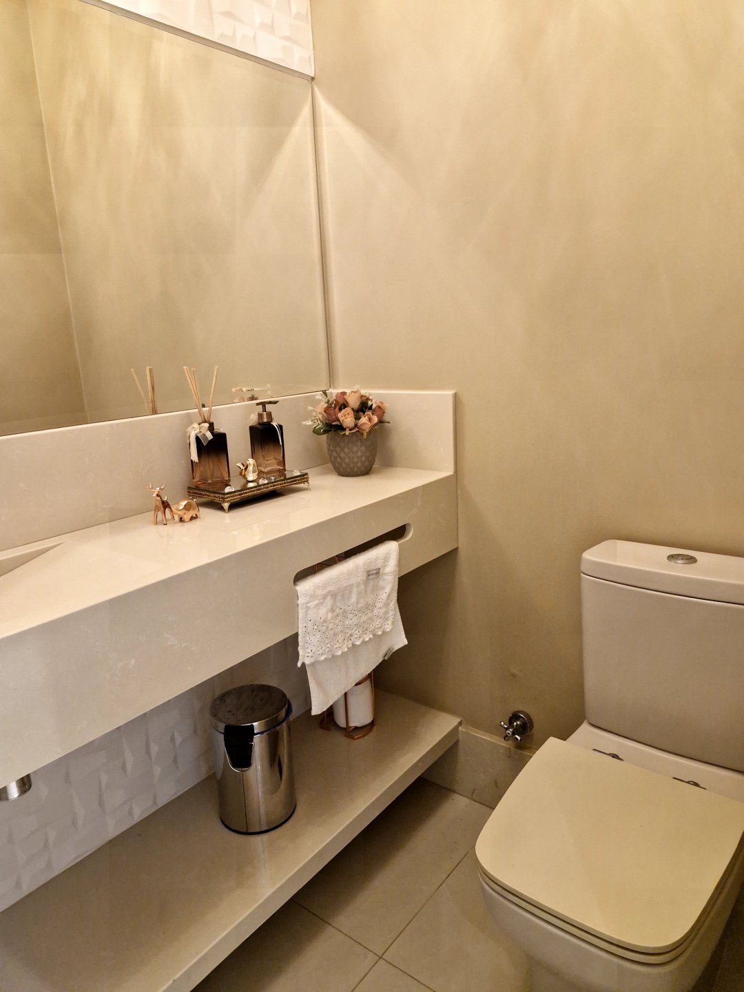 Apartamento 4 Suítes no Leonardo Da Vinci Bairro Candeias - foto 12