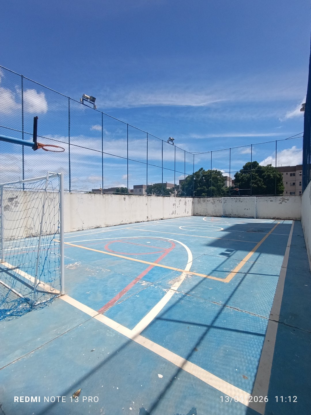 Apartamento com 3 quartos sendo 1 suíte+ dependência + 2 vagas de garagem+ depósito à venda em Candeias, Vitória da Conquista - Área de lazer com - foto 13