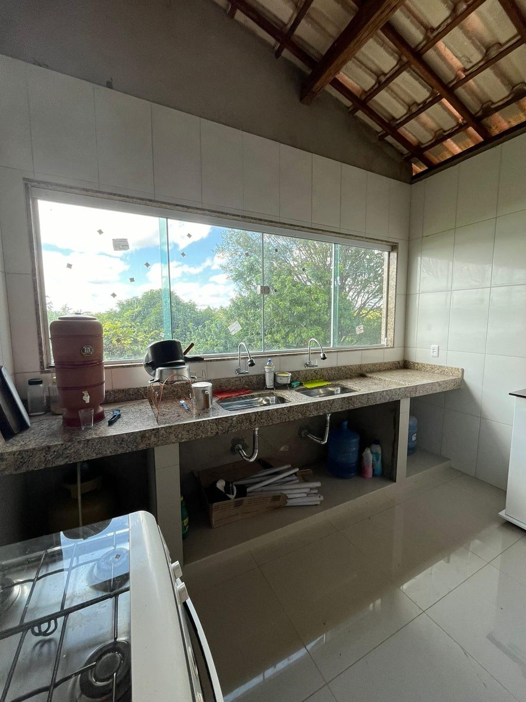 Excelente Sítio à Venda em Caraíbas – 3 Hectares, Casa e Estrutura Completa – Água em Abundância, Energia Trifásica e Documentação Regularizada - foto 14
