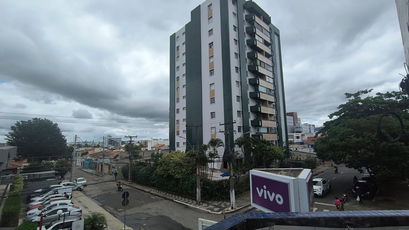 Sala Comercial à Venda no Ed. Gil Moreira, Bairro Recreio em Vitória da Conquista - Recreio, Vitória da Conquista