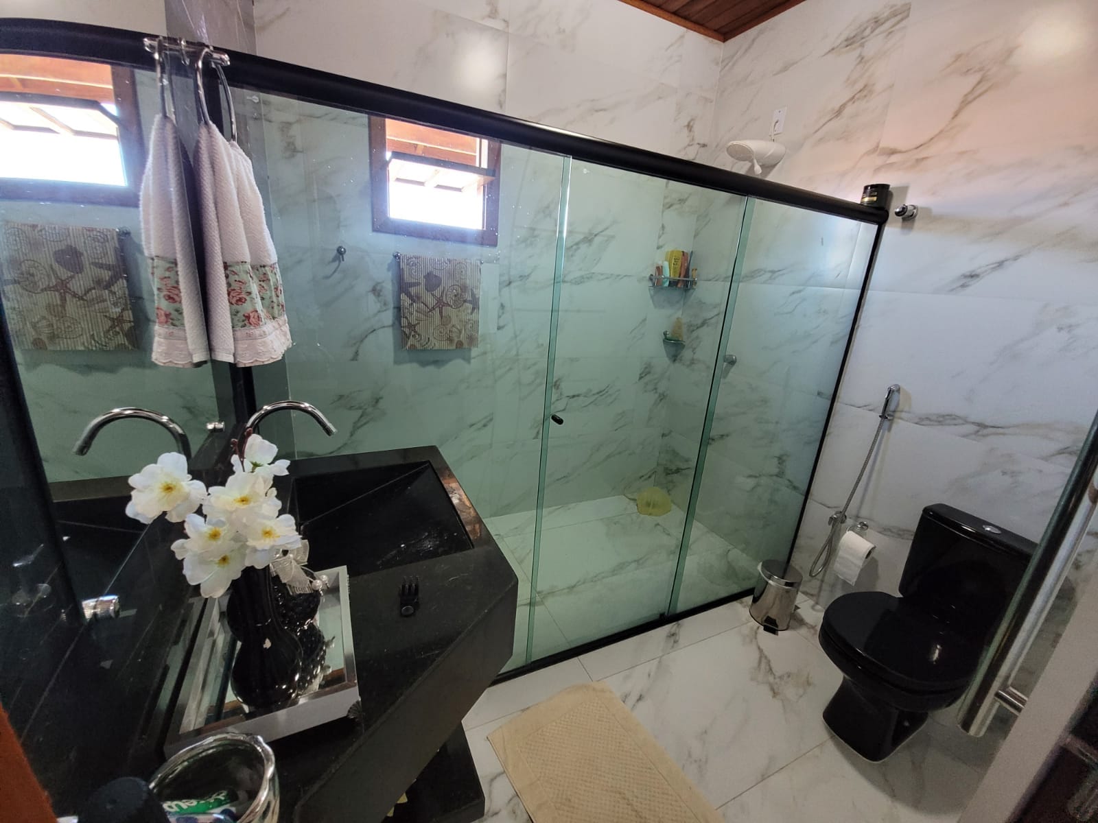 Oportunidade! Casa de 3 quartos sendo 2 suítes  sendo a master com closet, casa com 250m2 de área construída e terreno de 620 m²  no Haras Reside - foto 13