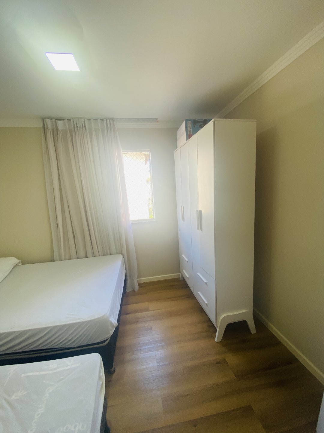 Vendo de porteira fechada, lindo apartamento mobiliado no bairro Boa Vista. - foto 13