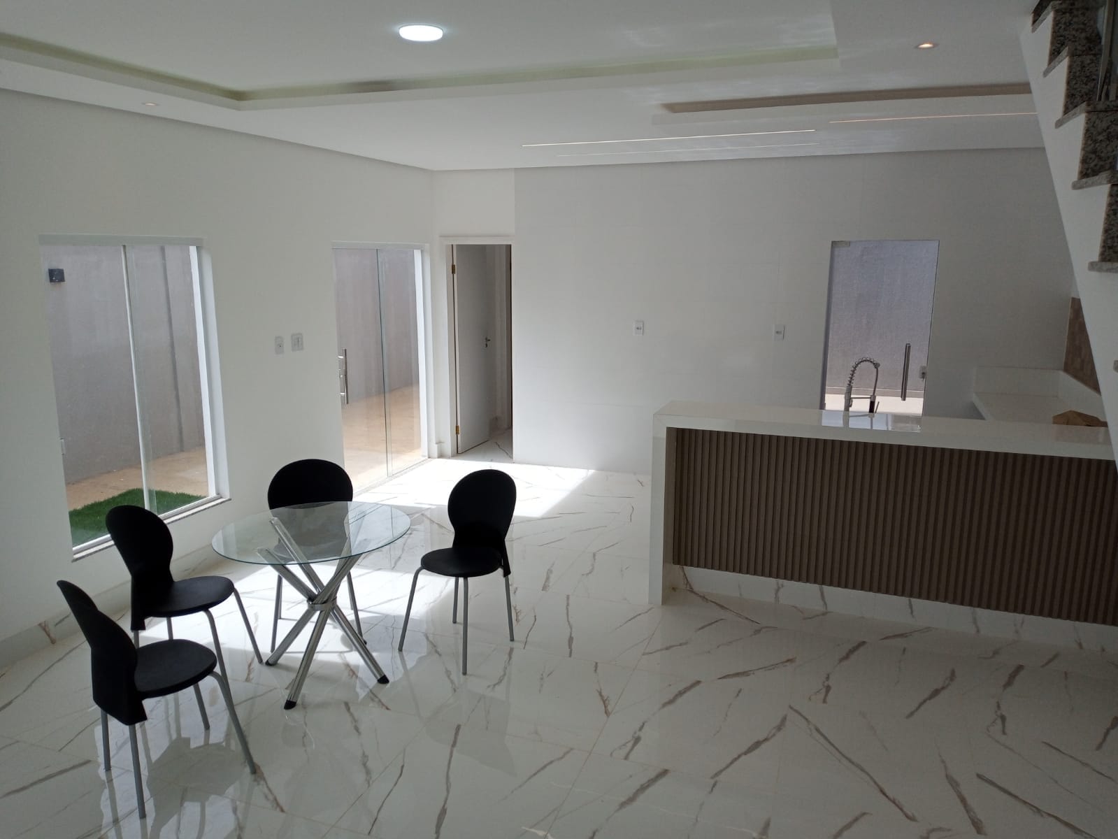 Casa duplex  3 suítes  sendo 1 com closet e outra com varanda + vaga de garagem para 4 carros com 143 m²  no Alto da Boa Vista, Vitória da Conqui - foto 14