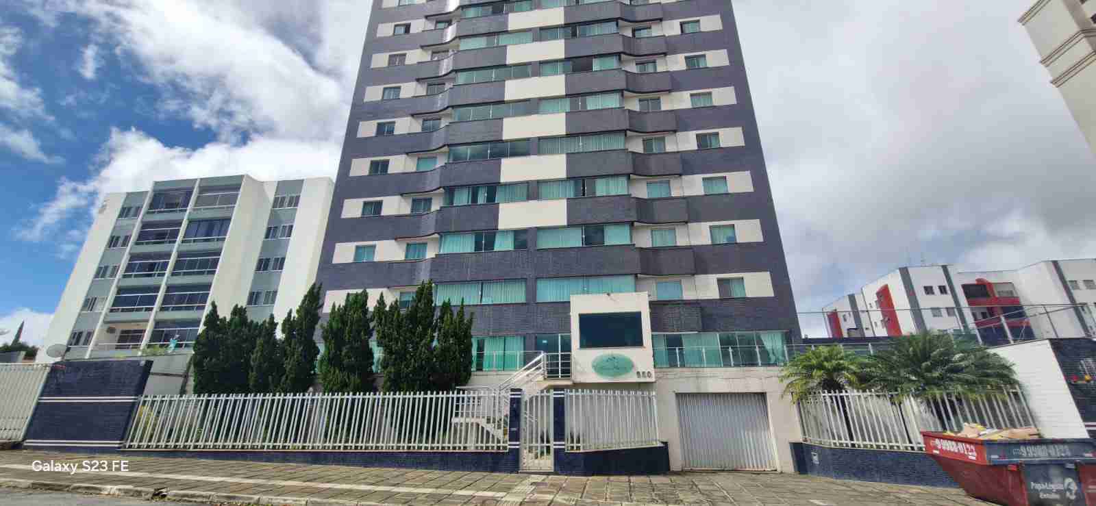 Apartamento 3 suítes à Venda com 160 m², suítes com planejados + dependência completa, Bairro Candeias, Vitória da Conquista, BA. - Candeias, Vitória da Conquista