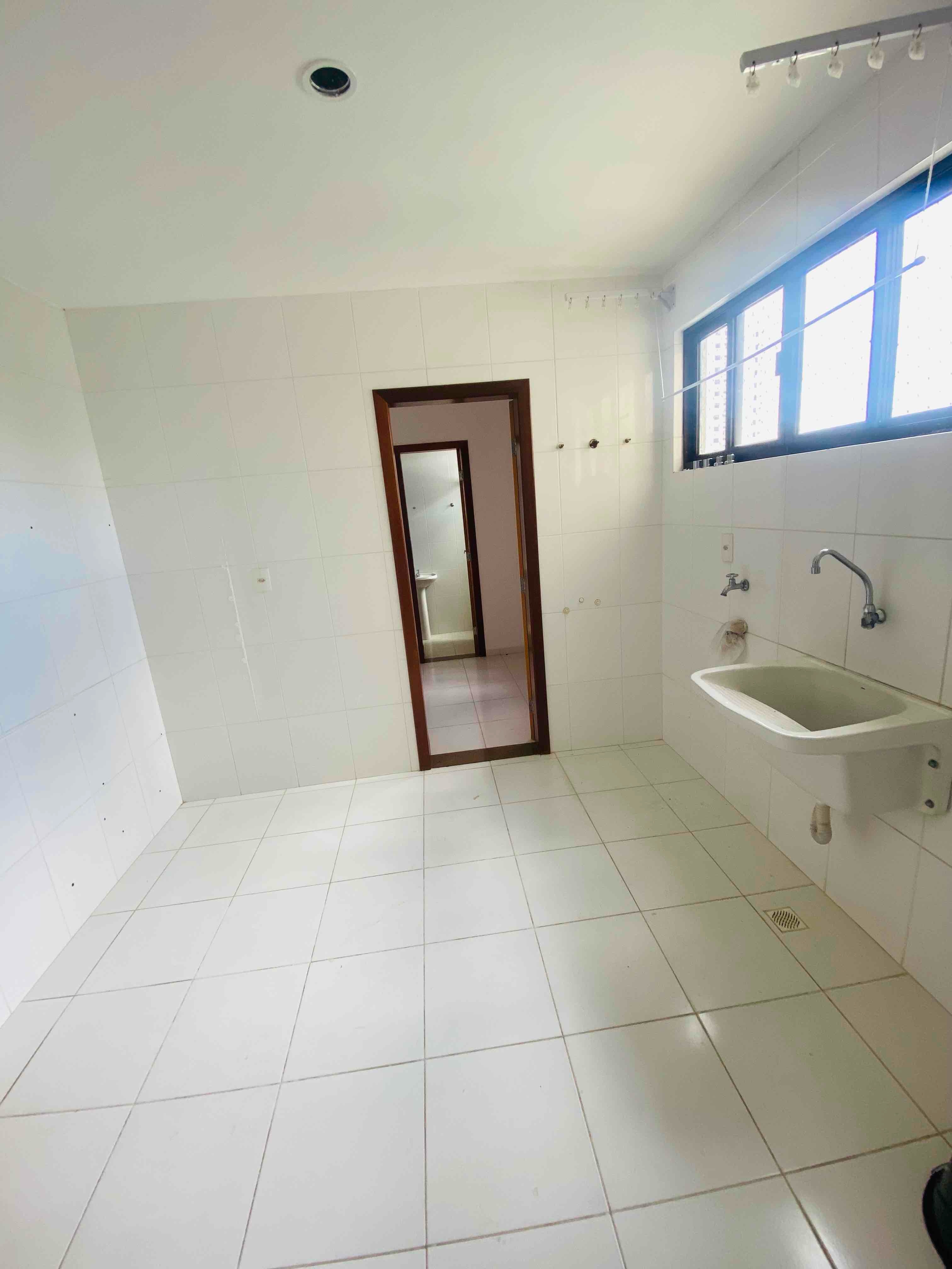 Morada Imperial da Vitória, 3 suítes + dependência completa, 3 vagas de garagens no bairro Candeias ao lado do G Barbosa, Vitória da Conquista, B - foto 15