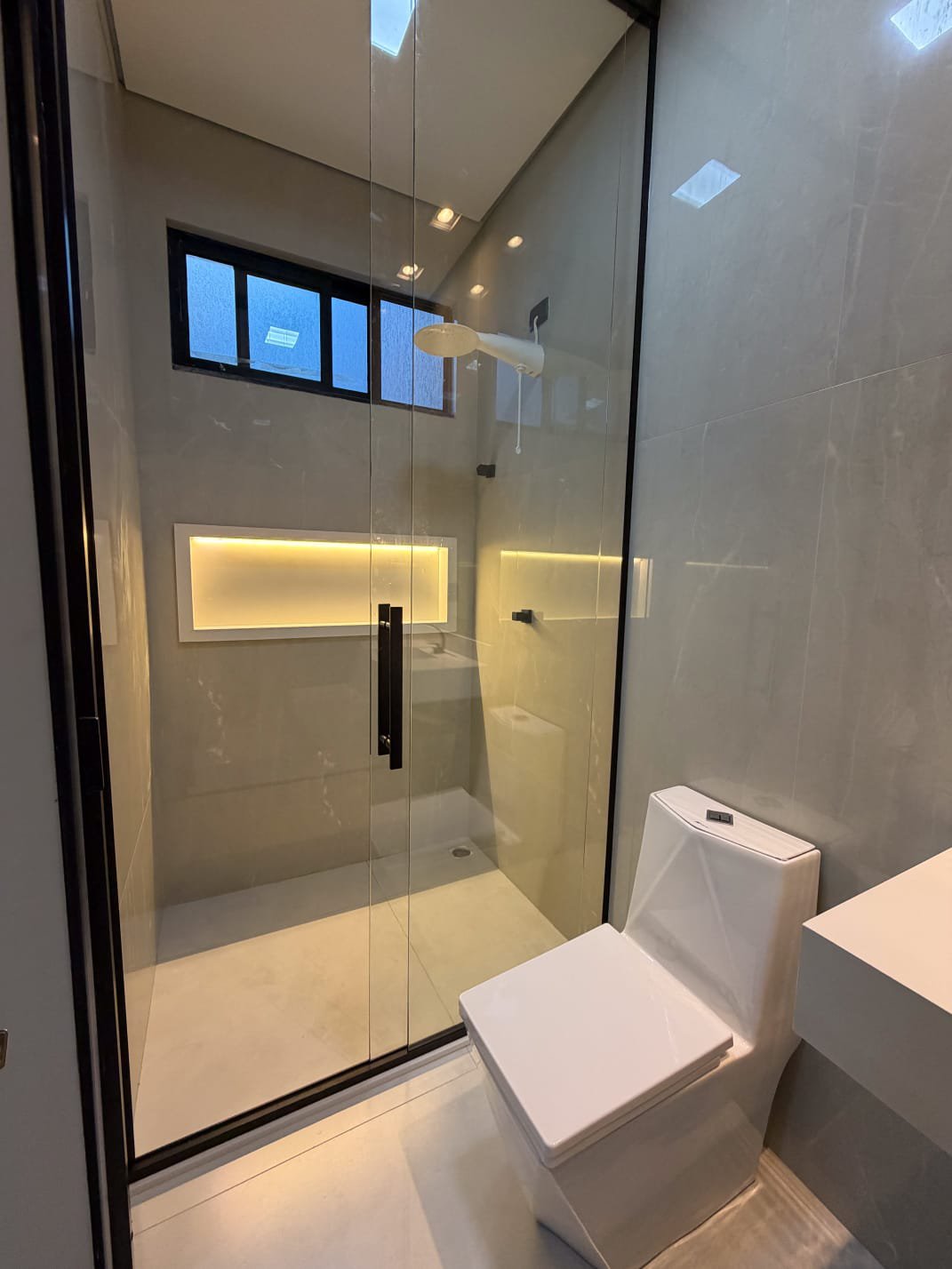 Casa Térrea de Alto Padrão com 4 quartos, sendo 3 suítes - Bairro Boa Vista - Vitória da Conquista - foto 14
