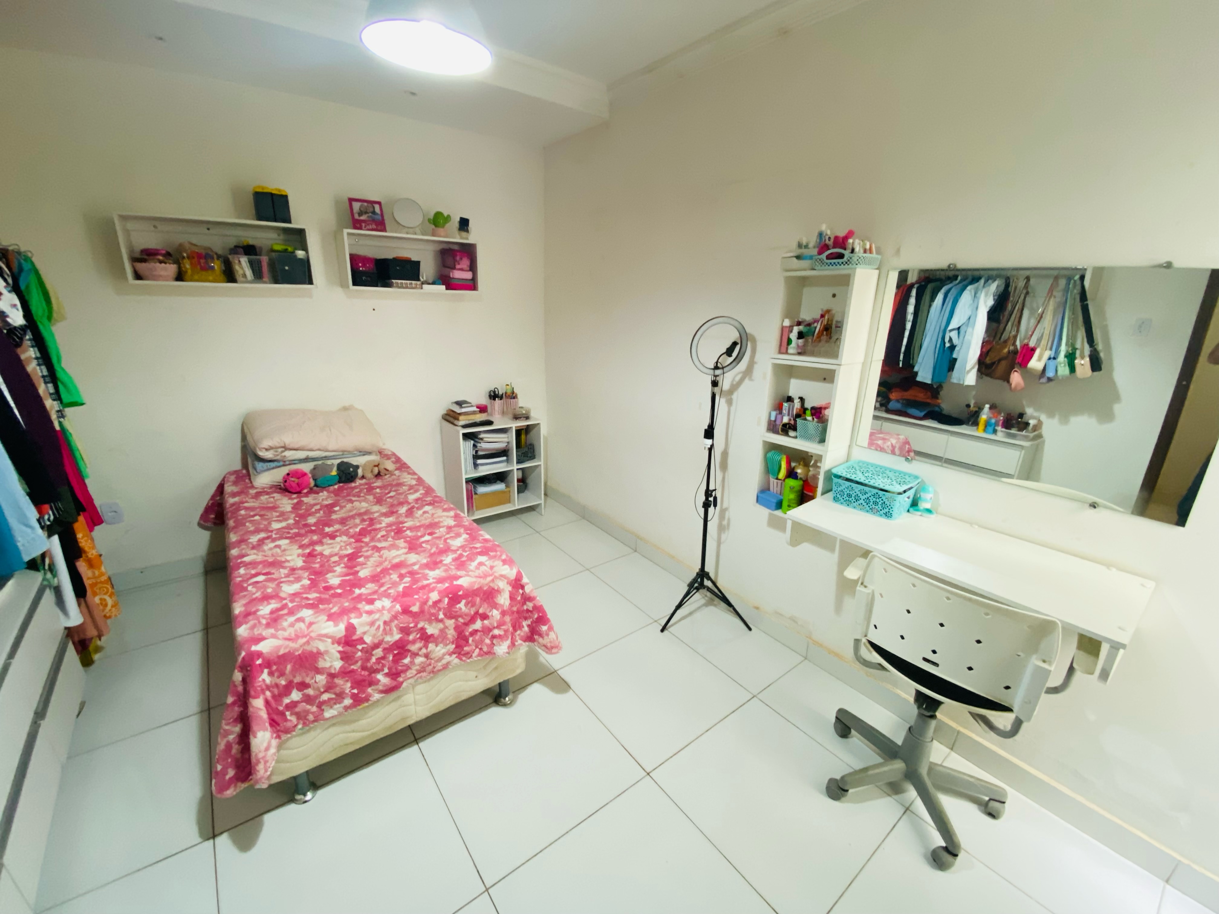 Excelente Casa de 4 quartos e garagem para 4 carros à Venda, Santa Cecília, Vitória da Conquista, BA - foto 15