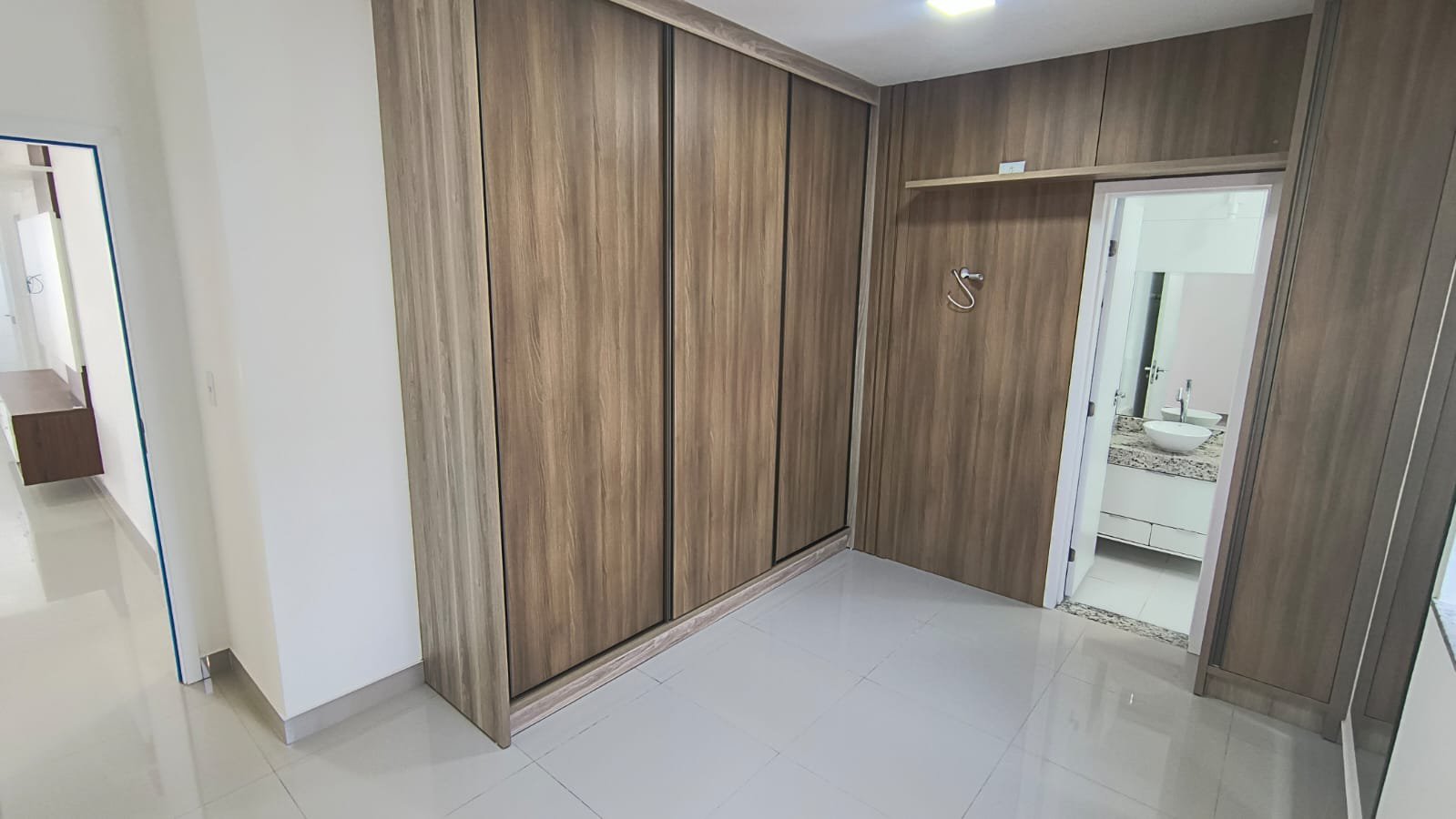 Casa com 3 suítes no Condomínio Duque Residence - Bairro Boa Vista em Vitória da Conquista-Ba - foto 13