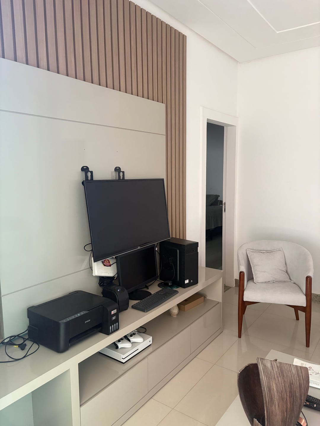 Casa com 3 suítes, piscina + dependência no Ibirapuera Vitória da Conquista Bahia - foto 14