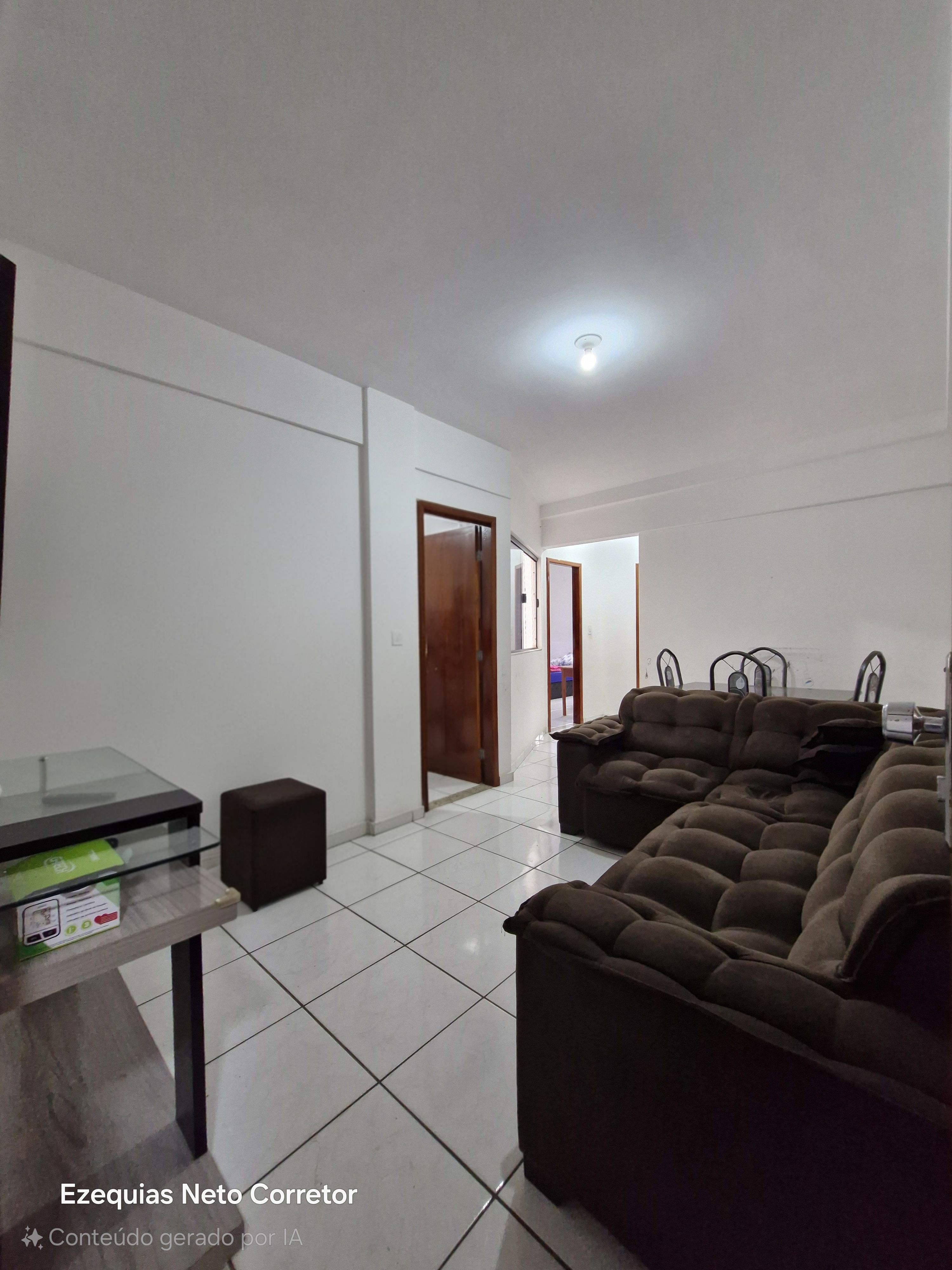 Apartamento 2/4 1⁰ andar Próximo a Chame Chame à Venda, Candeias, Vitória da Conquista, BA - foto 2