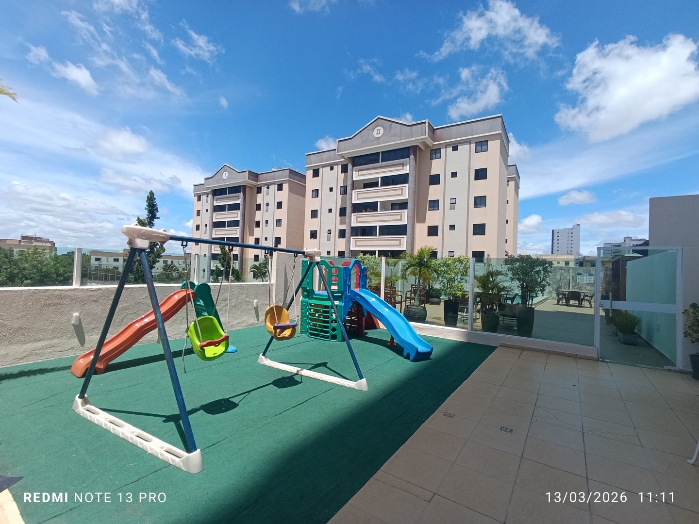 Apartamento com 3 quartos sendo 1 suíte+ dependência + 2 vagas de garagem+ depósito à venda em Candeias, Vitória da Conquista - Área de lazer com - foto 14