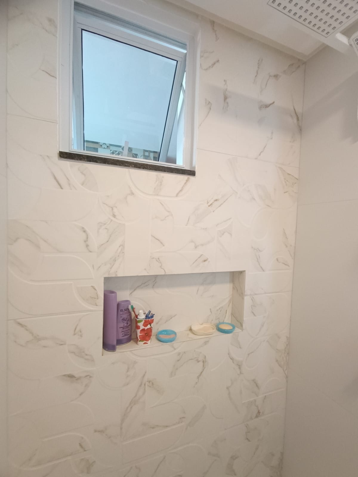 Lindo Apartamento à Venda no 1º Andar com garagem coberta no bairro Candeias, Vitória da Conquista, BA - foto 15