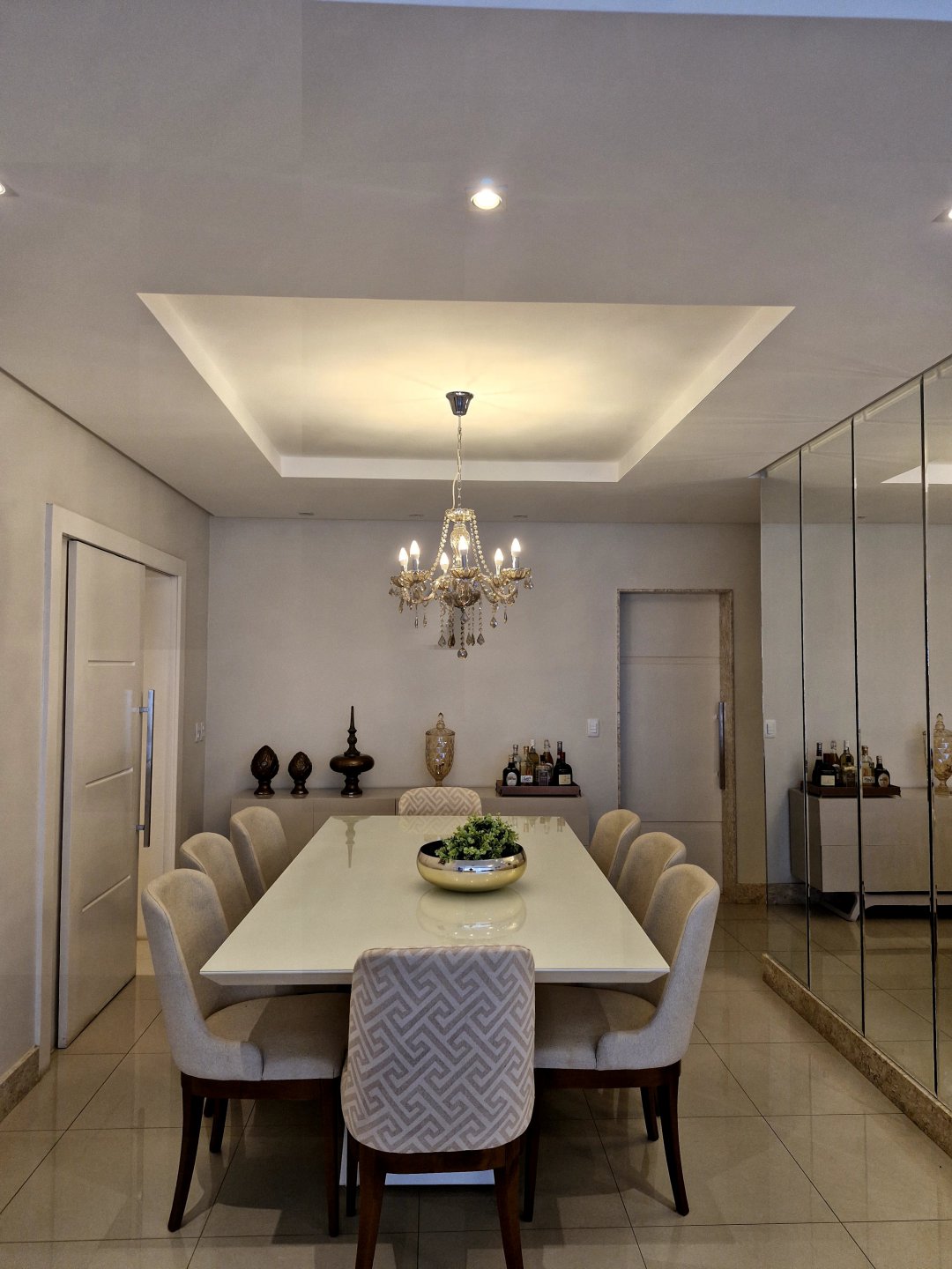 Apartamento 4 Suítes no Leonardo Da Vinci Bairro Candeias - foto 15