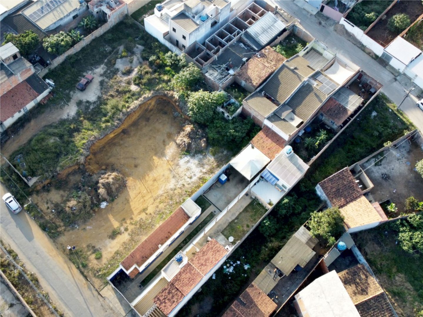 Lote no B. Primavera de 246m² a poucos metros da Av. Pres. Vargas em Vit. da Conquista - BA - foto 15