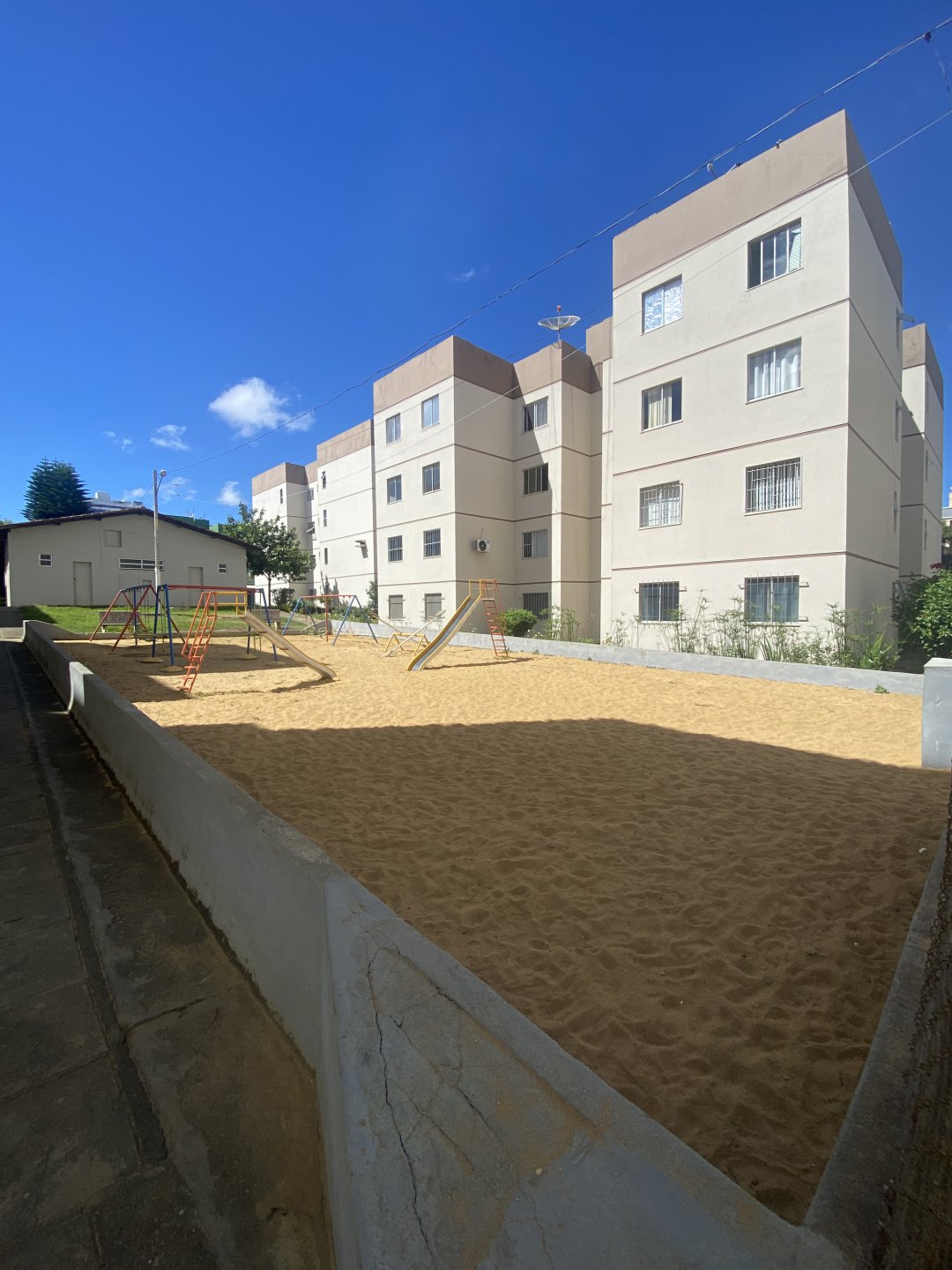 Vendo apartamento térreo de 3 quartos, no Residencial Alameda das Acácias na Av, Brasil - Candeias, Vitória da Conquista BA - foto 15