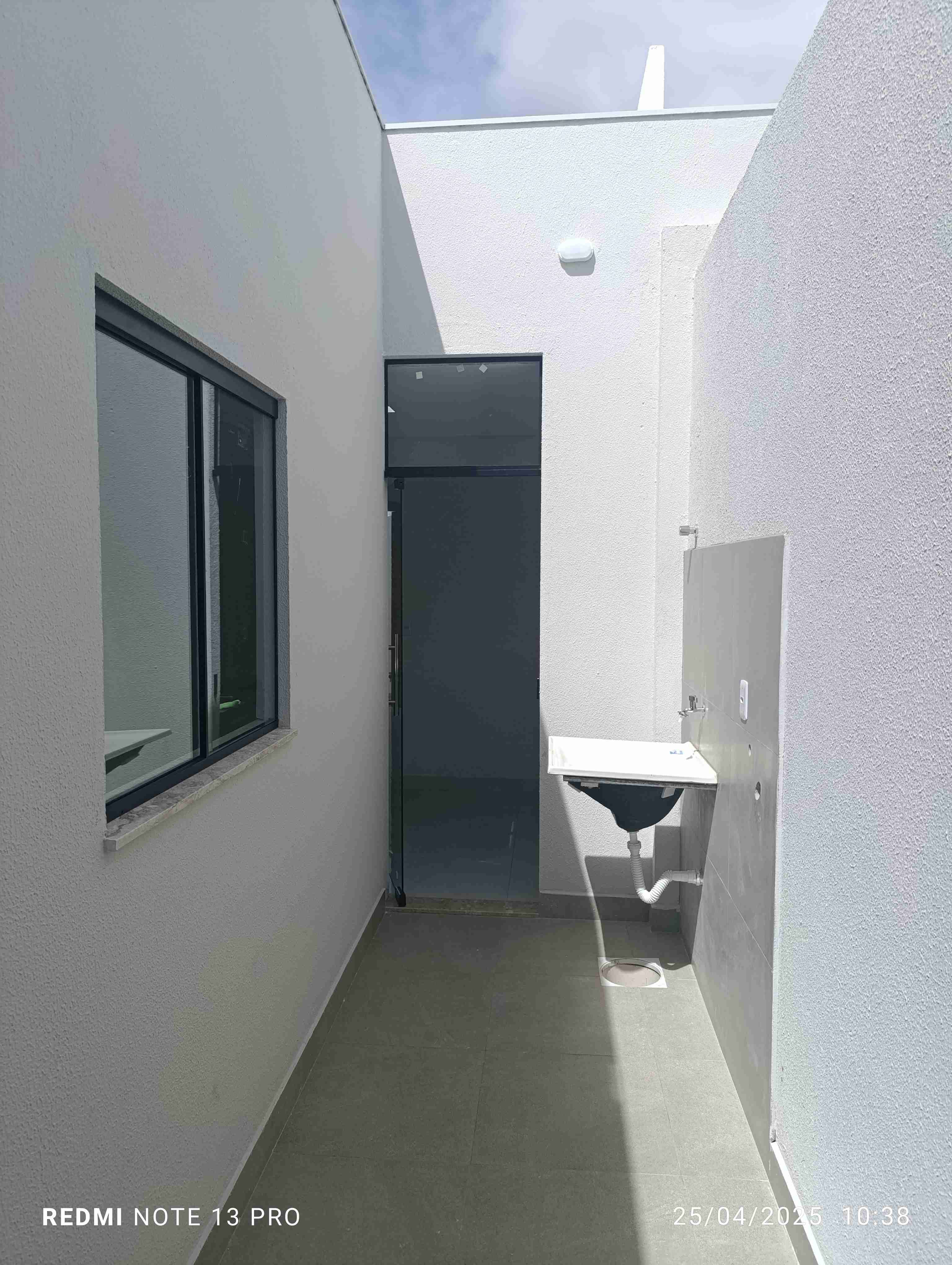 Linda casa nova  de 3 quartos sendo 1 suíte, garagem para 2 carros, acabamento de primeira à Venda, São Pedro, Vitória da Conquista, BA - foto 16