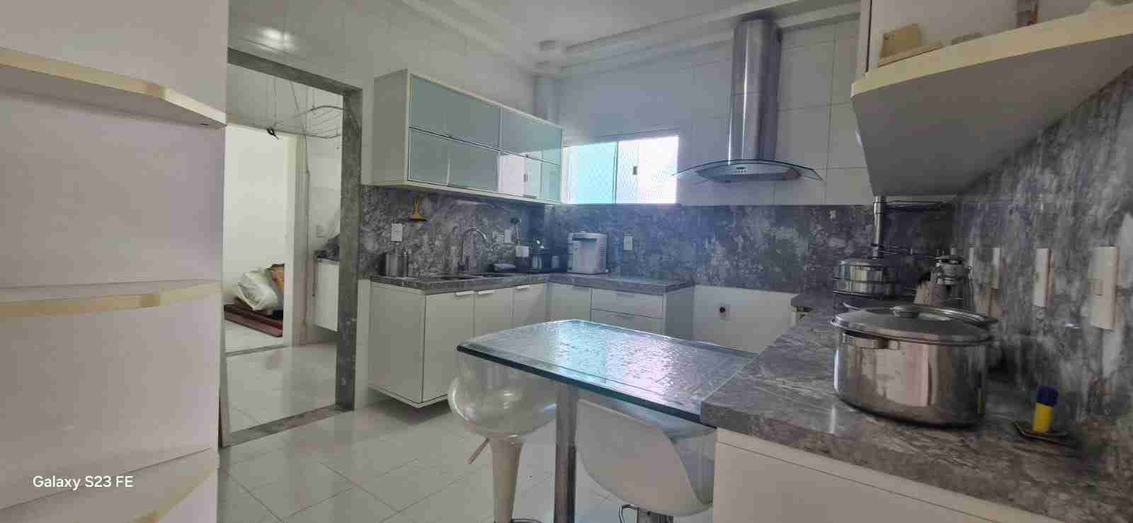 Apartamento 3 suítes à Venda com 160 m², suítes com planejados + dependência completa, Bairro Candeias, Vitória da Conquista, BA. - foto 15
