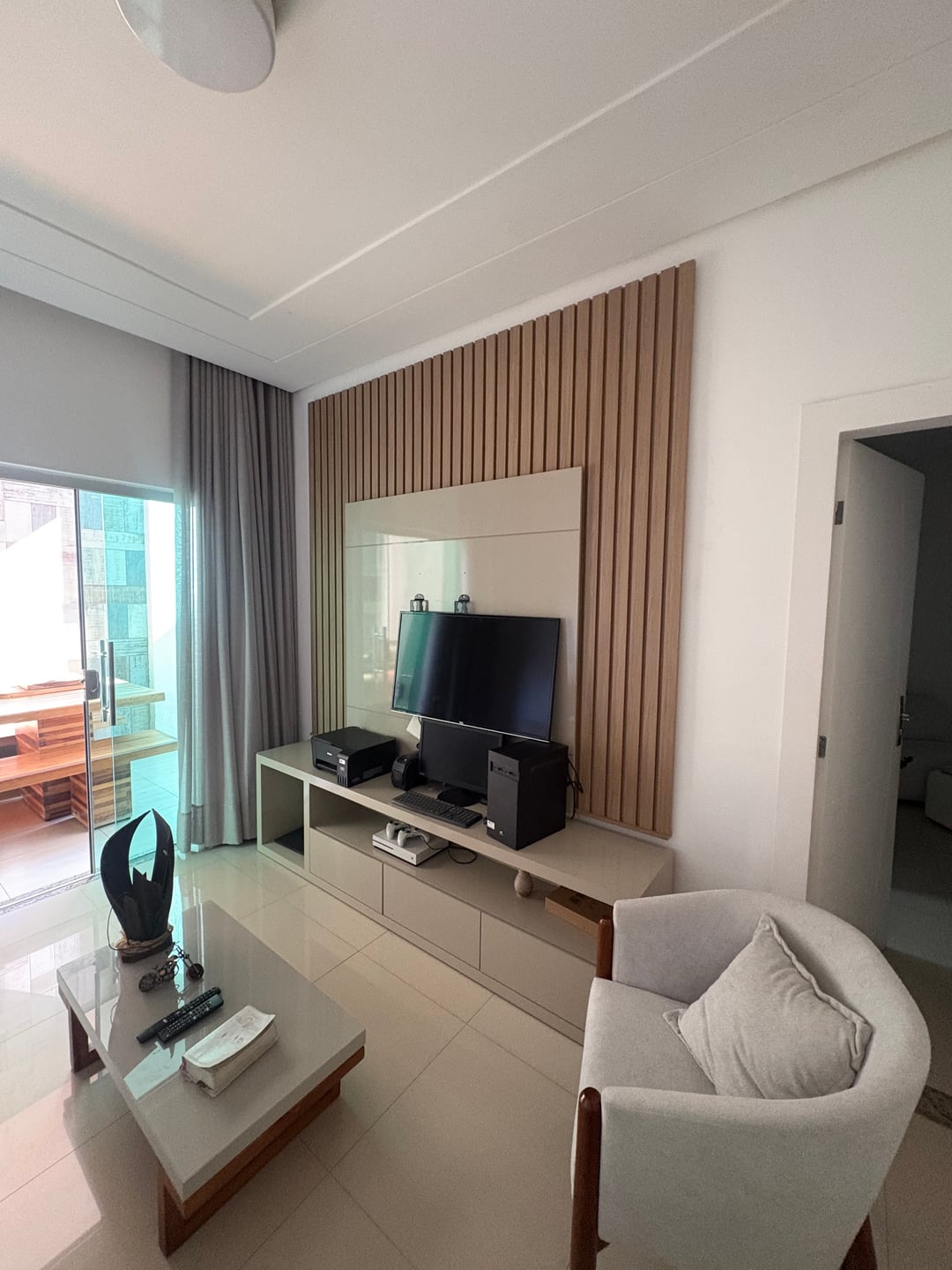 Casa com 3 suítes, piscina + dependência no Ibirapuera Vitória da Conquista Bahia - foto 15