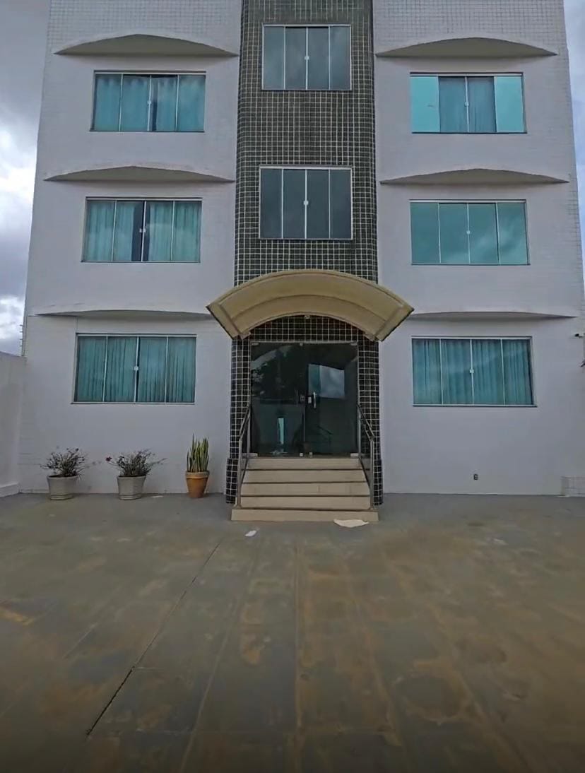 Apartamento de 2º andar nascente mobiliado e decorado para venda, 2 quartos sendo 1 suíte, cozinha no Bairro Candeias, Vitória da Conquista, BA - foto 16