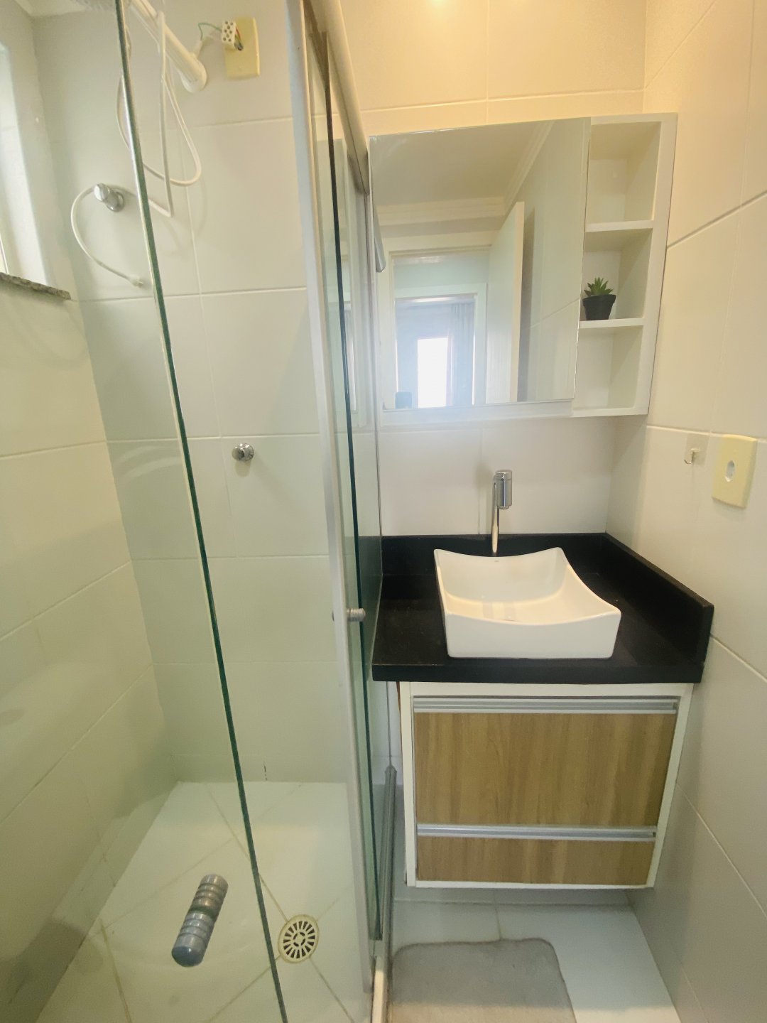 Vendo de porteira fechada, lindo apartamento mobiliado no bairro Boa Vista. - foto 15