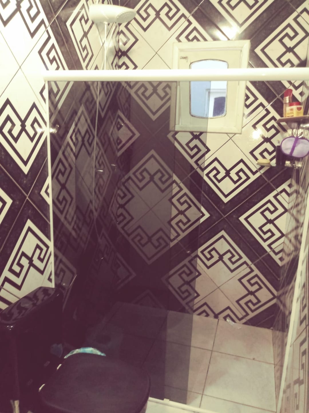 Oportunidade para investidores! Casa alugada à venda, com Habite se Comercial  no Candeias com rua de grande fluxo de carros  Vitória da Conquist - foto 16