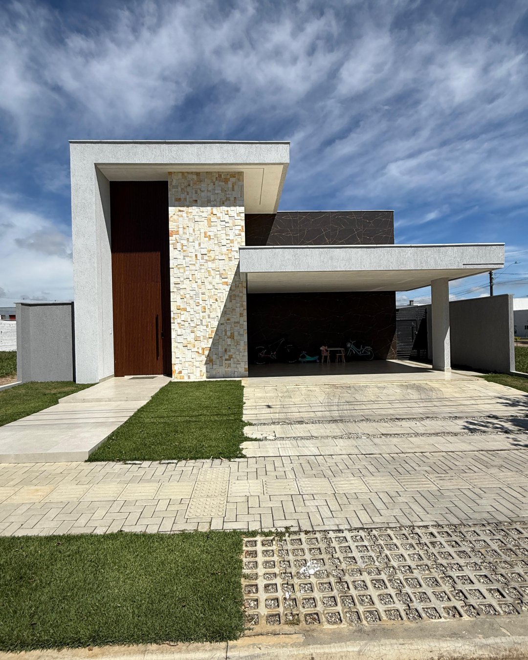 Casa com Piscina, Alto Padrão à venda no Alphaville 1 - foto 1