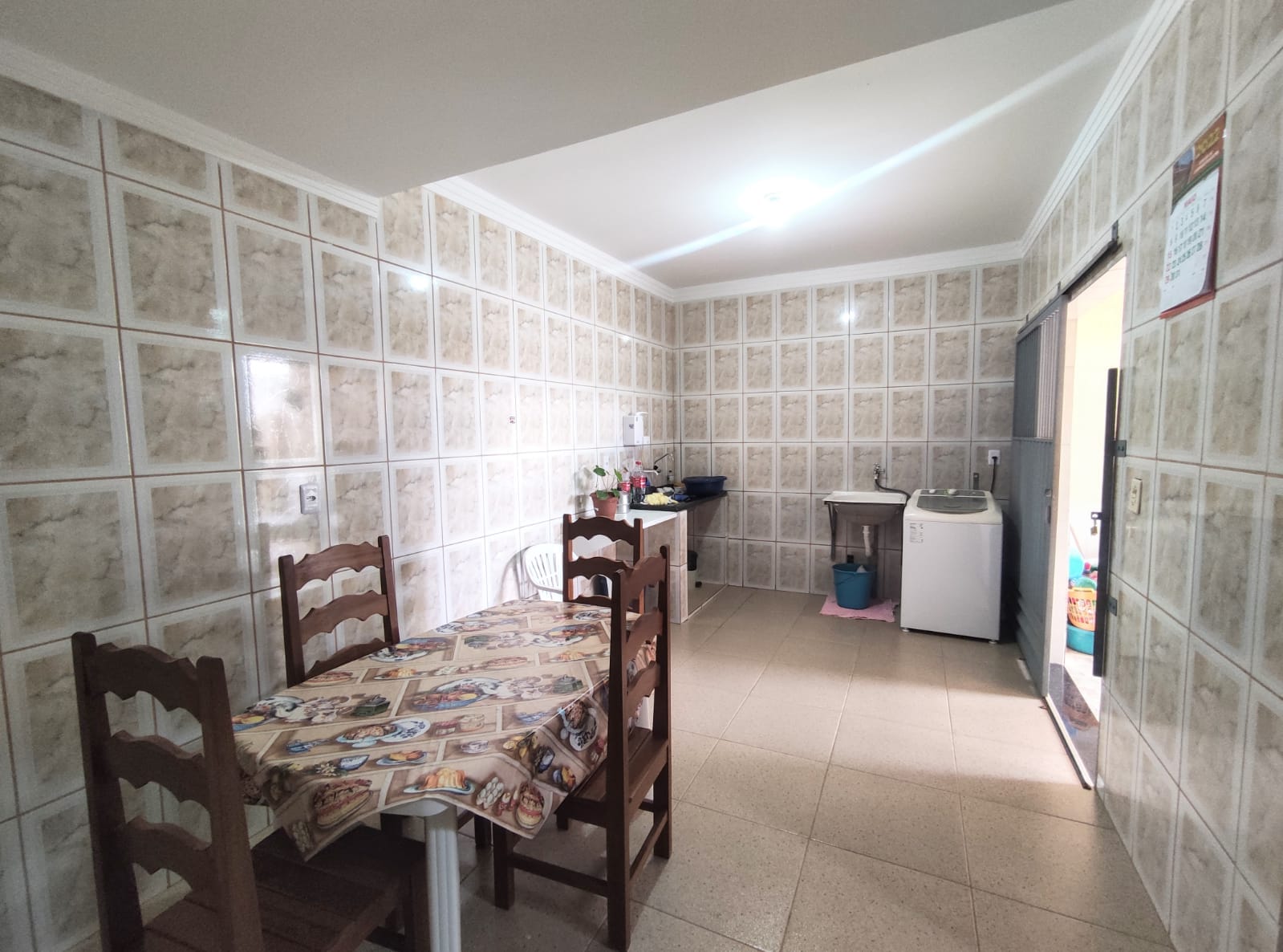 Casa Duplex (solta) com 5/4 sendo 1 suíte, com garagem para 4 carros no Bairro Felícia na região do Shopping Conquista Sul  Vitória da Conquista - foto 16