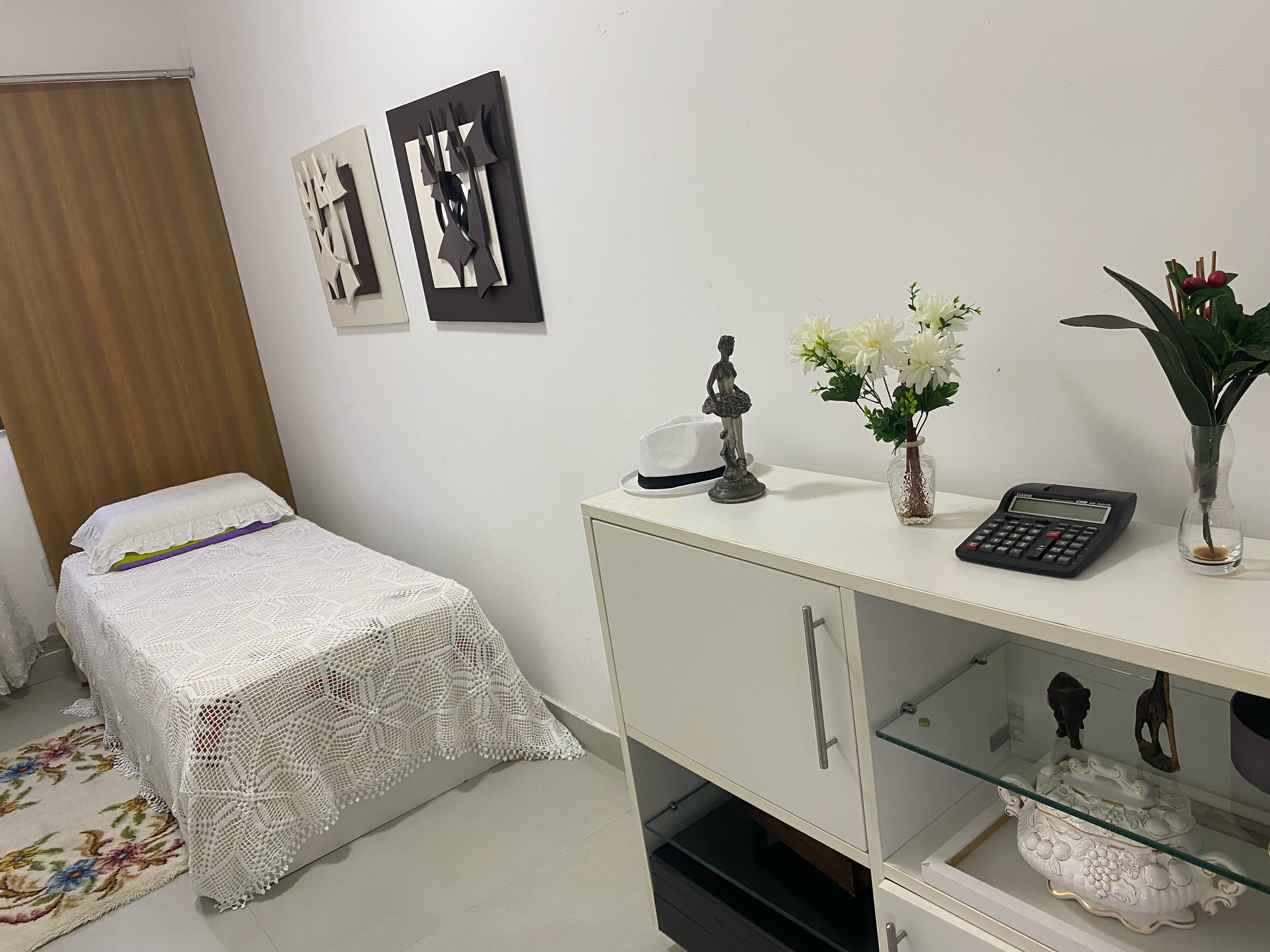 Linda Casa de 4 quartos sendo 3 suítes mais dependência completa e 4 vagas de garagem no Alphaville 1, Vitória da Conquista, BA - foto 16