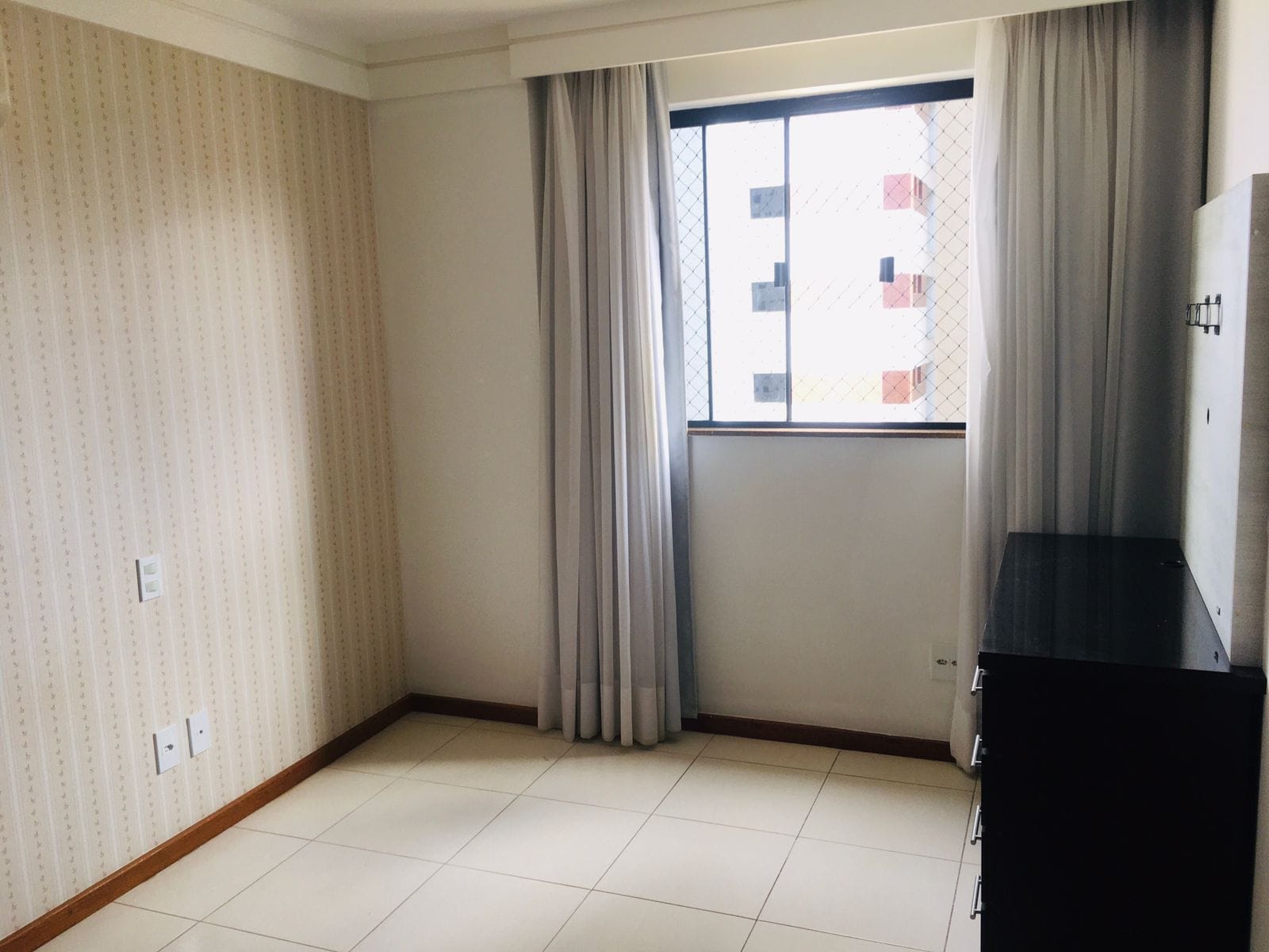 Apto de 3 quartos com suite e 2 semi suítes, dependência completa, 3 VAGAS COBERTAS , lazer completo com piscina aquecida, Candeias - Vitória da - foto 16