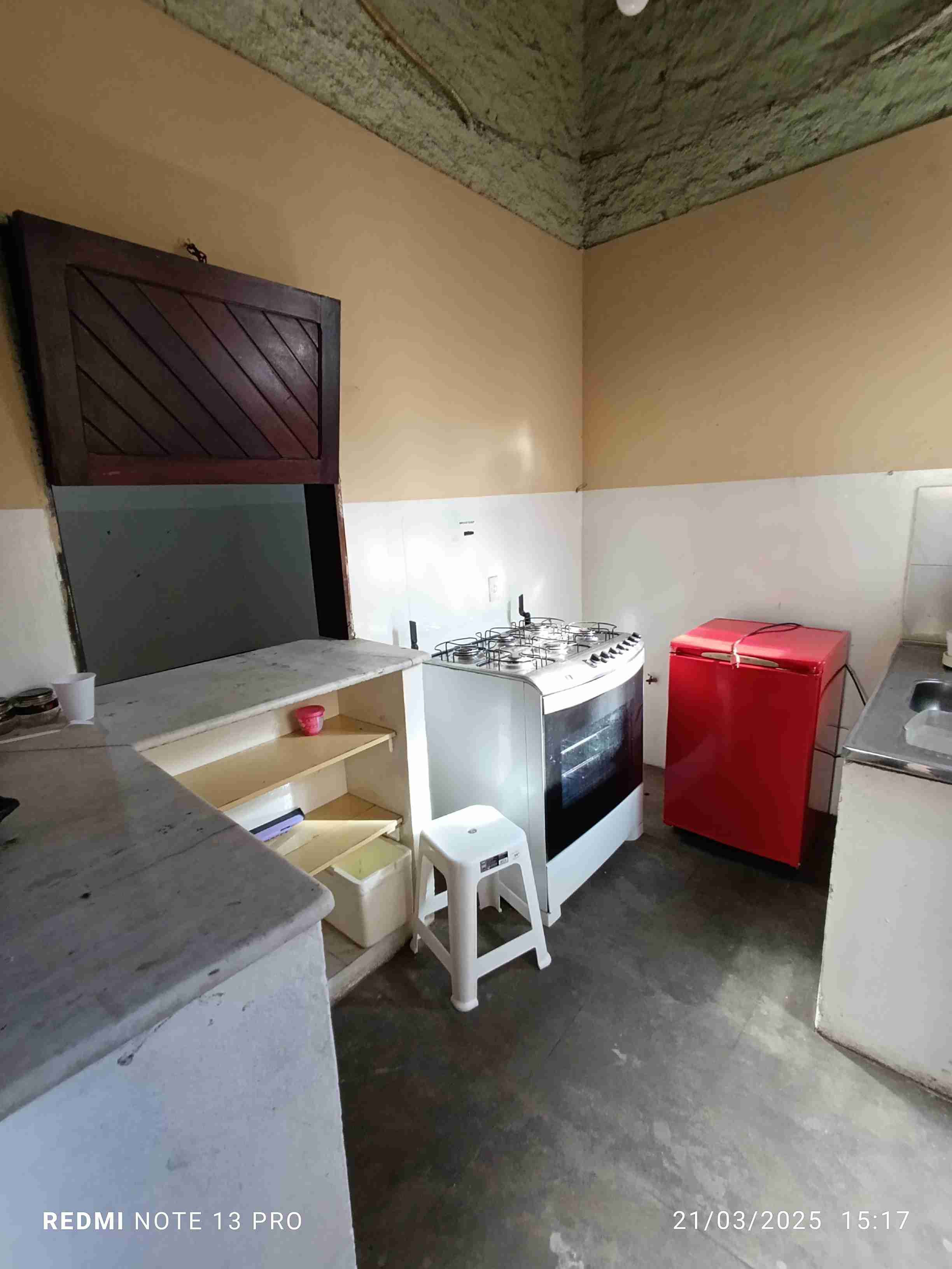 Conjunto comercial para locação com 6 salas, 3 banheiros, pátio grande no Alto Maron, Vitória da Conquista, BA - foto 16