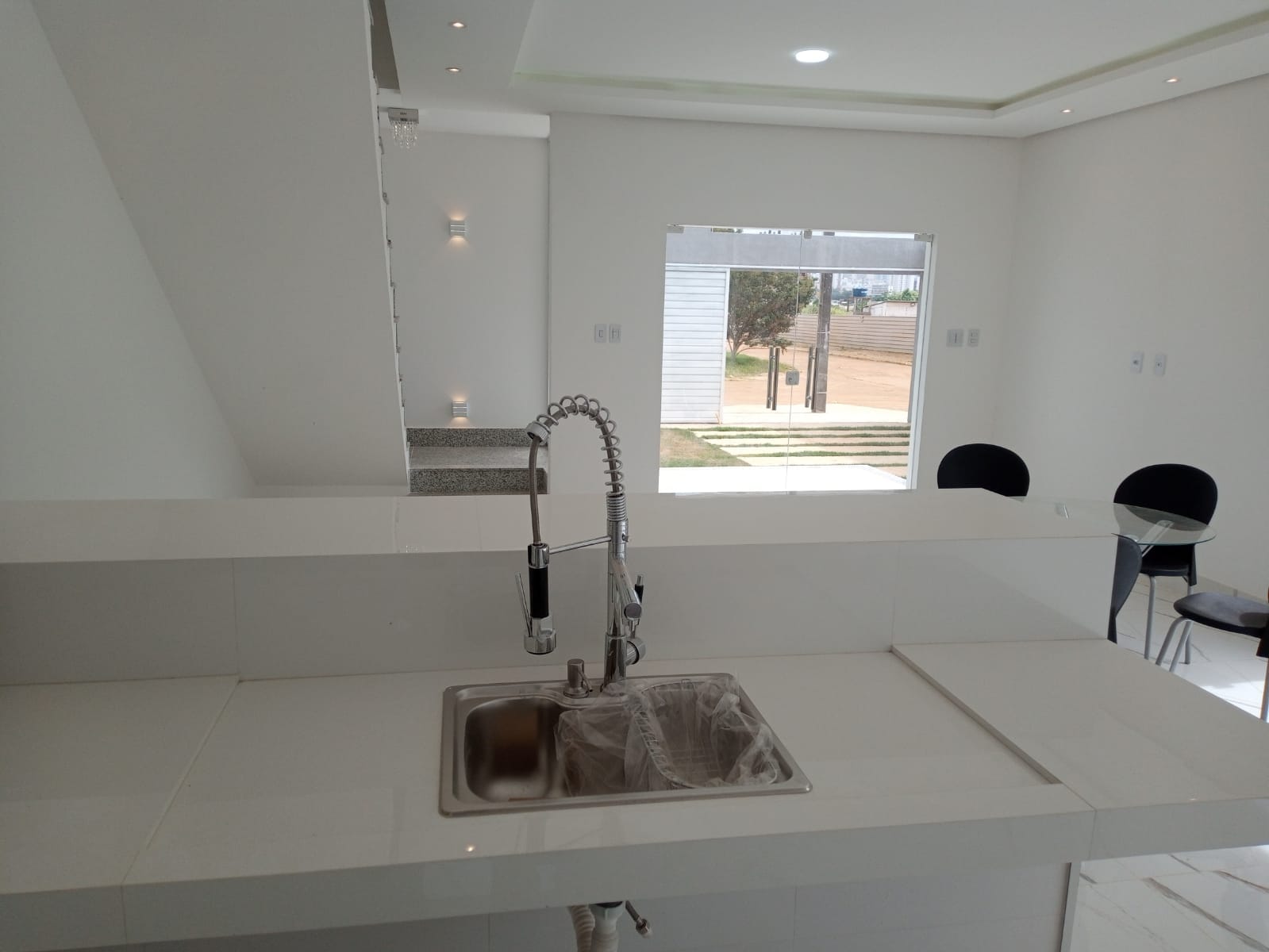 Casa duplex  3 suítes  sendo 1 com closet e outra com varanda + vaga de garagem para 4 carros com 143 m²  no Alto da Boa Vista, Vitória da Conqui - foto 17
