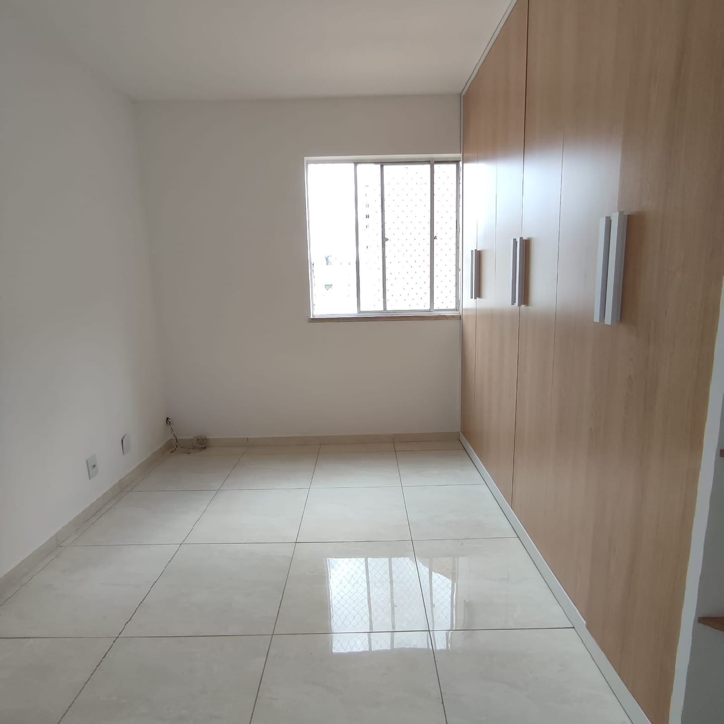 Excelente Apartamento com Varanda, Localizando na Av. Luiz Eduardo, Candeias, Vitória da Conquista, BA - foto 17