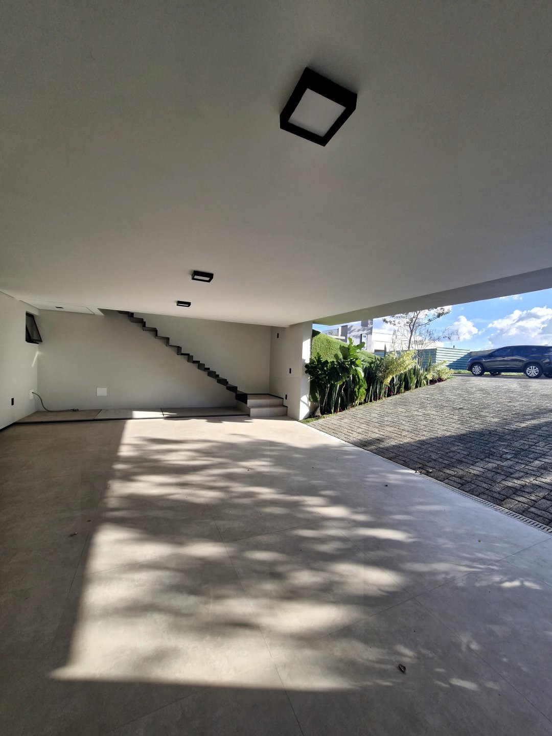 Casa à venda no Condomínio Alphaville 1 - foto 1