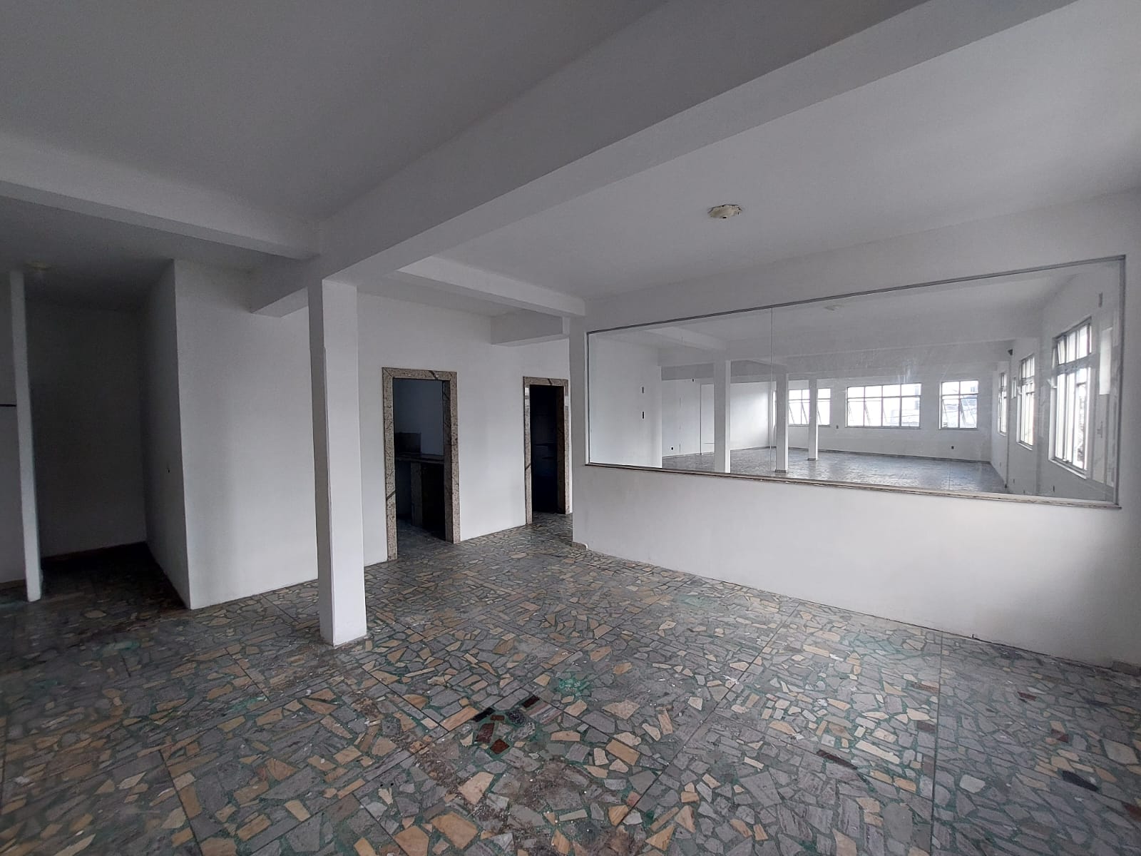 andar comercial 1º andar na Av. Siqueira Campos com 232 m² para venda, Centro, Vitória da Conquista, BA - foto 17