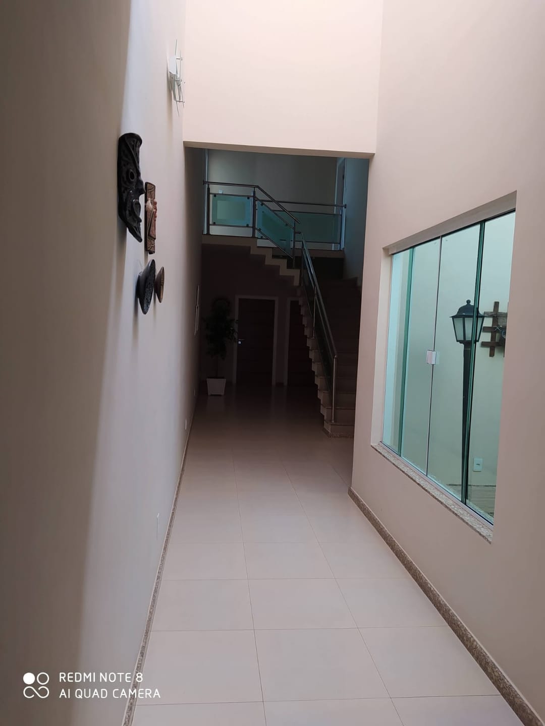 Casa Alto Padrão com 05 suítes, poço artesiano e energia solar em ótima localização no Bairro Alto da Boa Vista em Vitória da Conquista-BA - foto 17