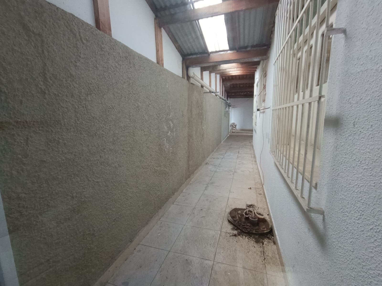 Casa comercial para alugar no B. Recreio em ótima localização, 3 quartos sendo 1 suite, 2 salas com bastante espaço. - foto 17