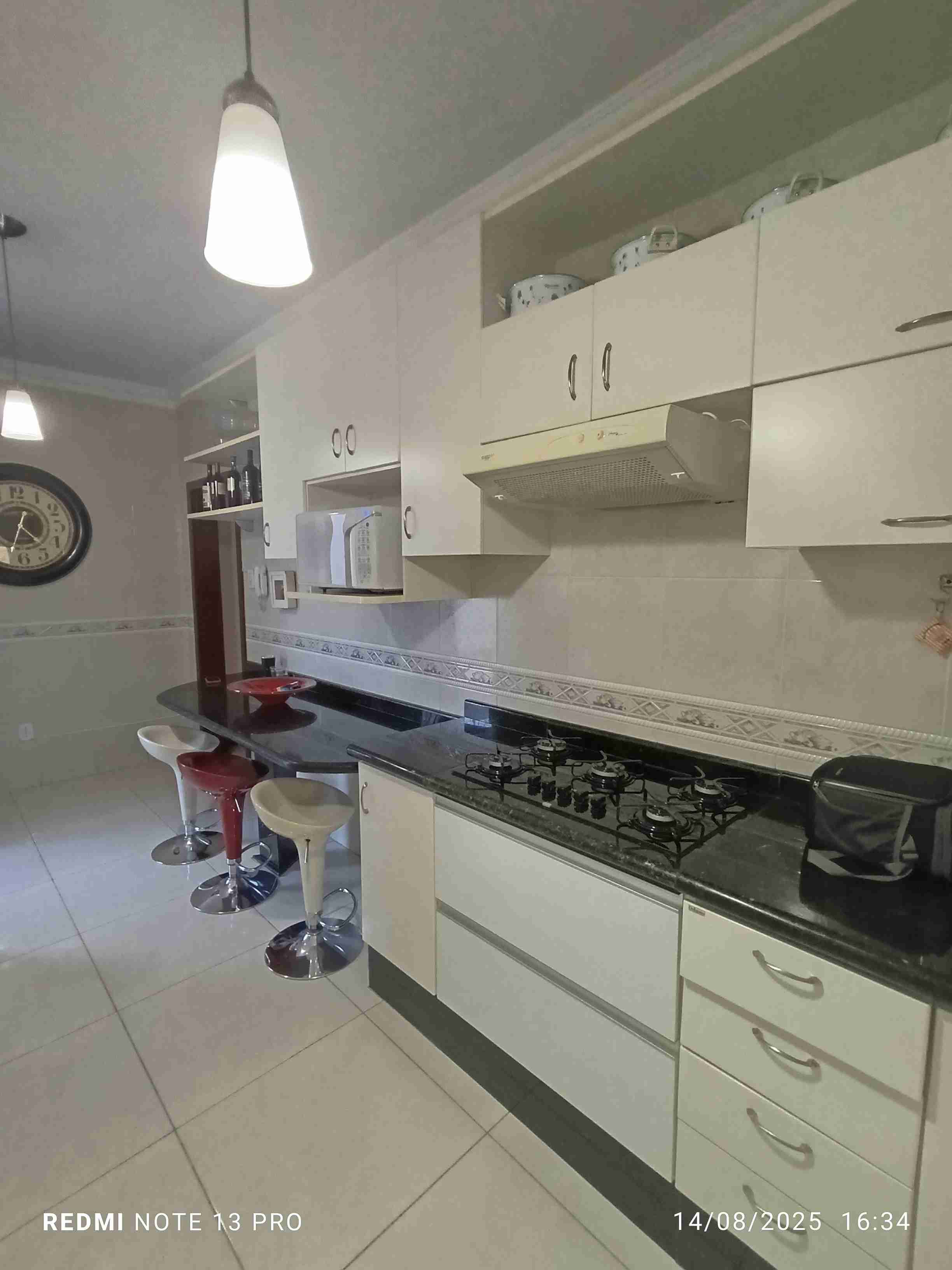 Casa com 4 quartos sendo 2 suítes, 4 salas, bastante espaço externo à venda, Ibirapuera, Vitória da Conquista, BA - foto 17