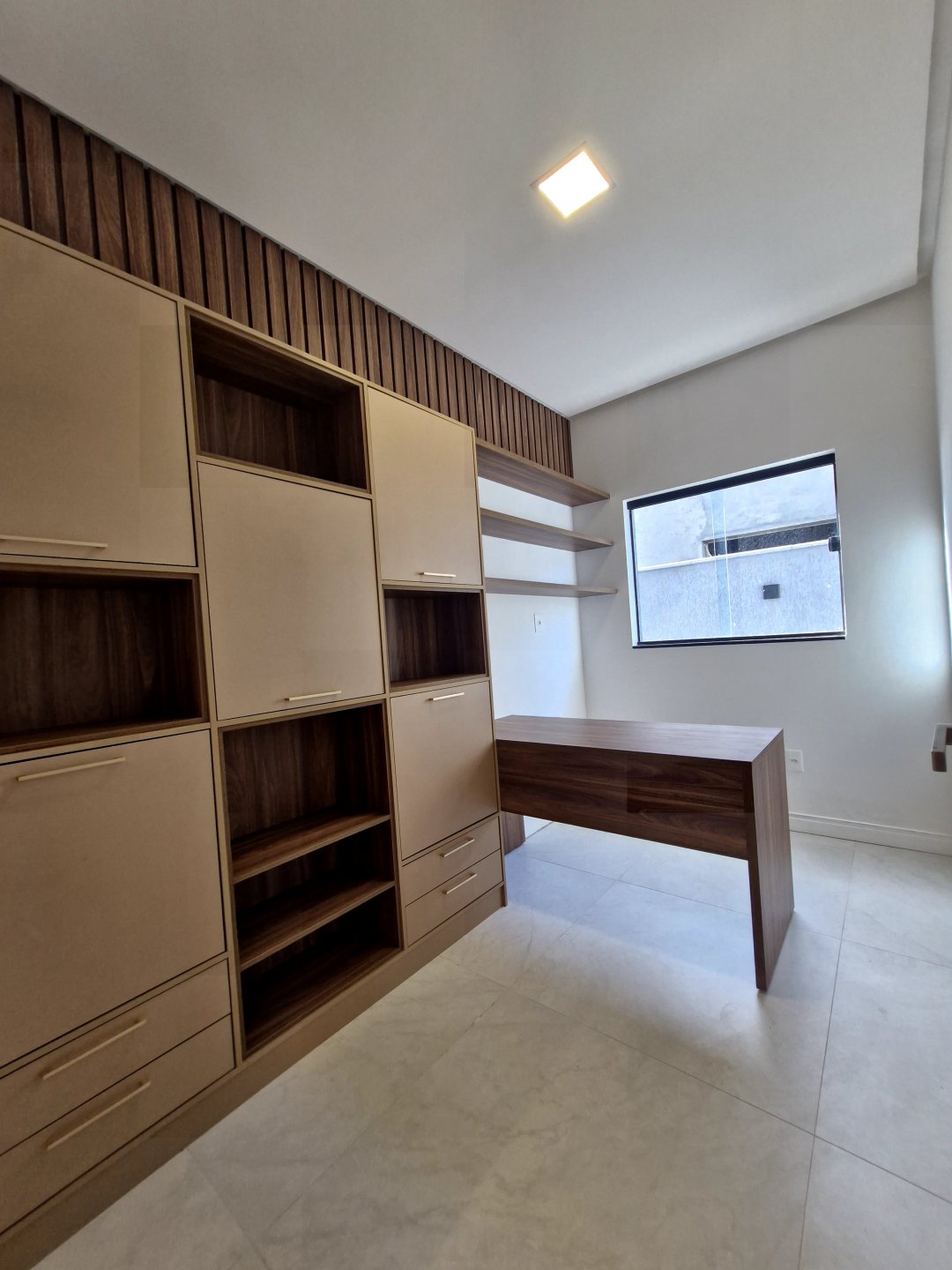 Casa Nova no Alphaville 1 com Planejados, terreno de 388 m²,  Bairro Universidade, Vitória da Conquista BA. - foto 17