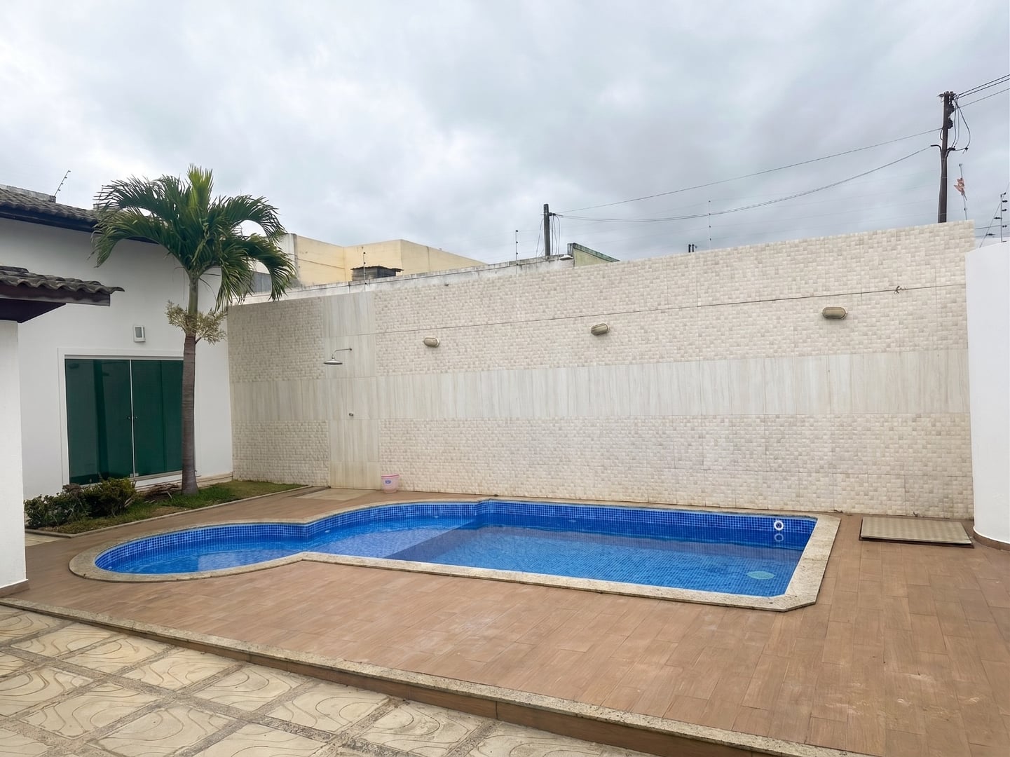Casa com 3 suítes, piscina + dependência no Ibirapuera Vitória da Conquista Bahia - foto 17