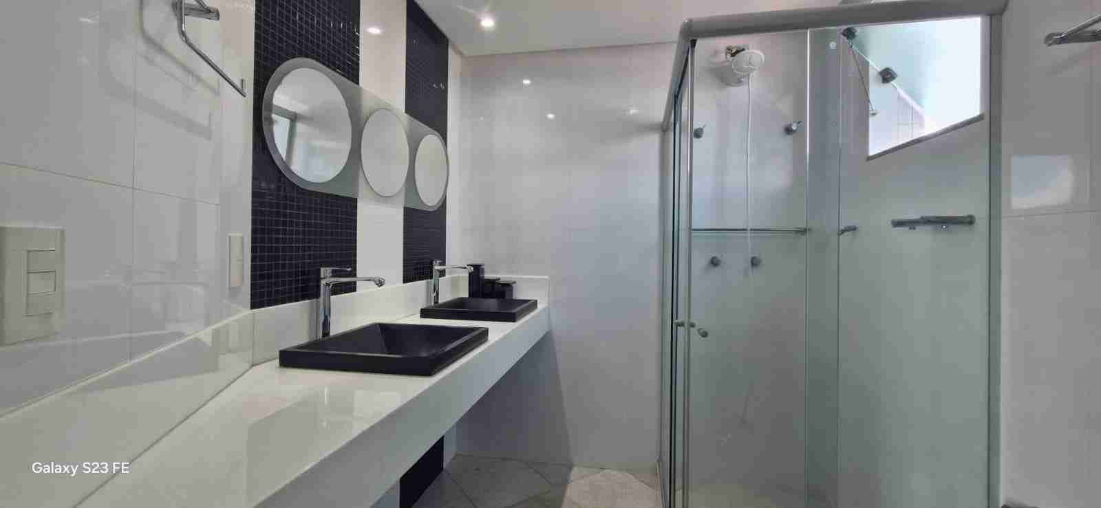 Apartamento 3 suítes à Venda com 160 m², suítes com planejados + dependência completa, Bairro Candeias, Vitória da Conquista, BA. - foto 17