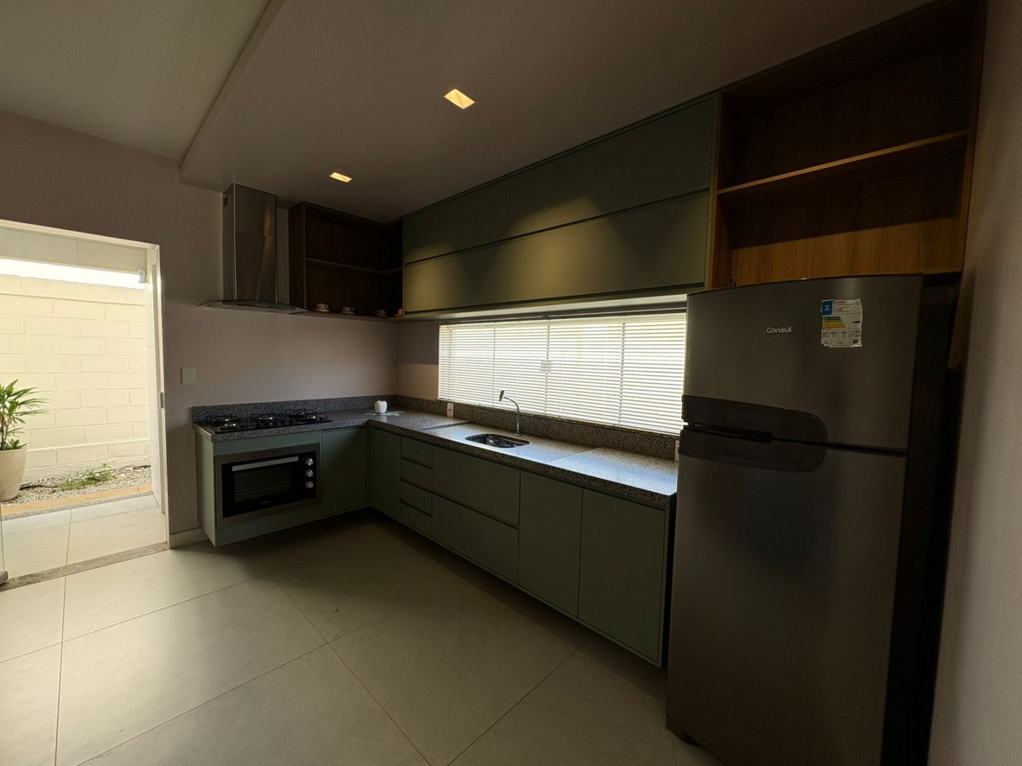 Casa 4 suítes em condomínio fechado com lazer completo,  á venda, Candeias, Vitória da Conquista, BA - foto 16