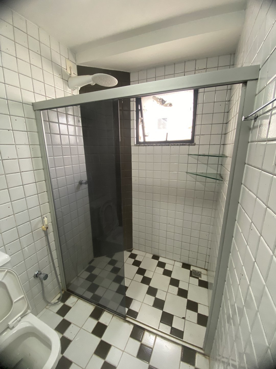 Excelente Apartamento 1º andar, 3/4 com suite, para Locação – Edifício Portal Brasil, Bairro Candeias, em Vitória da Conquista, Bahia - foto 17