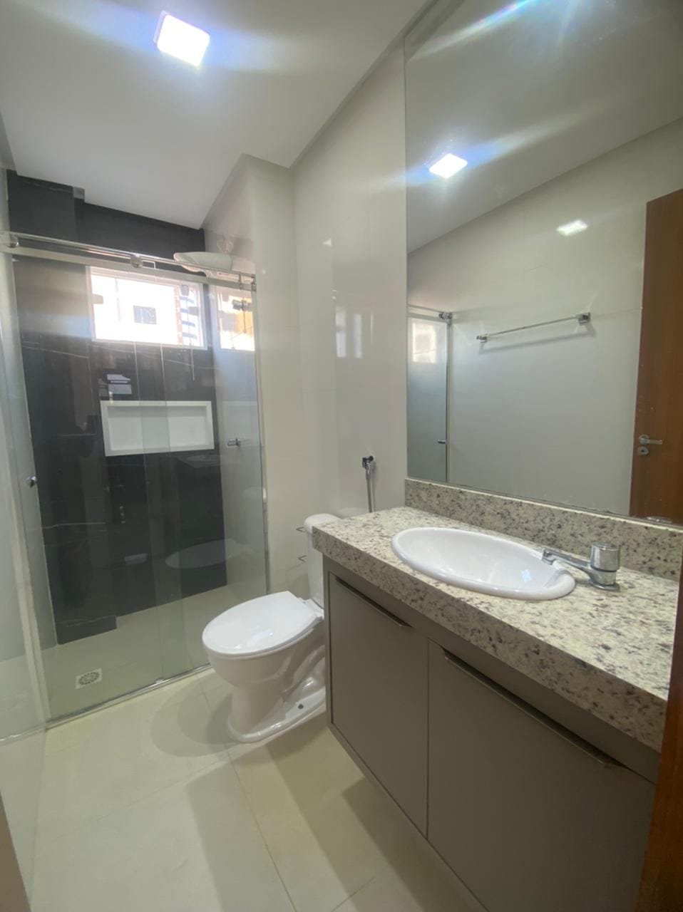 Apartamento para aluguel,  3 quartos sendo 1 suíte, excelente acabamento, com armários planejados, próximo a Fainor, Av. Brasil e Av. Luis Eduard - foto 18