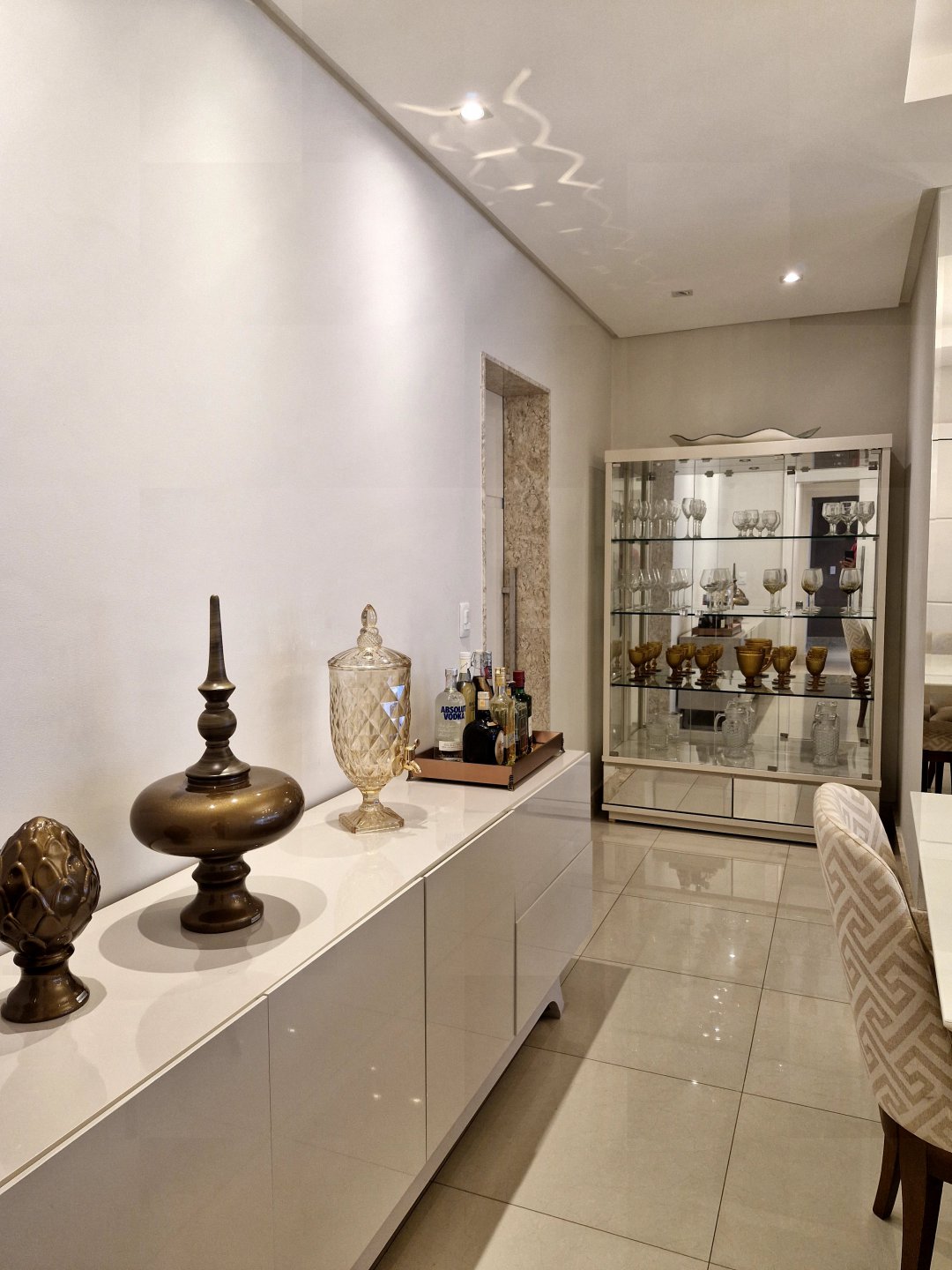Apartamento 4 Suítes no Leonardo Da Vinci Bairro Candeias - foto 17