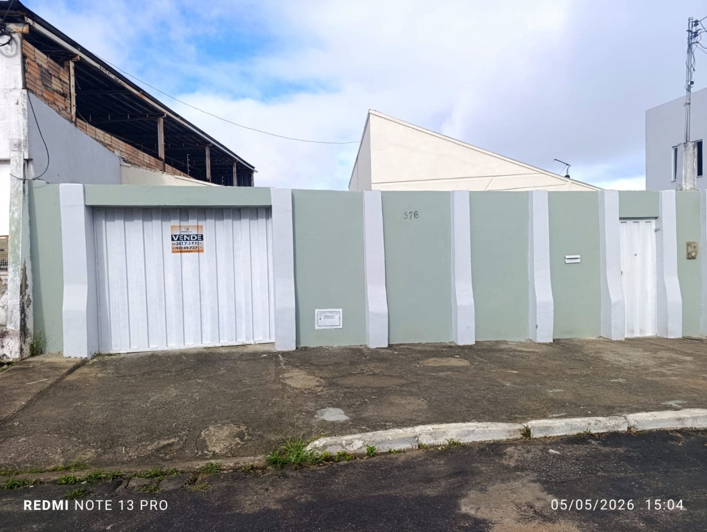 Casa com Sala, 2 quartos, copa, banheiro social, cozinha, área de serviços + edícula com quarto e banheiro, quintal e garagem no Sumaré/Centro, V - foto 1