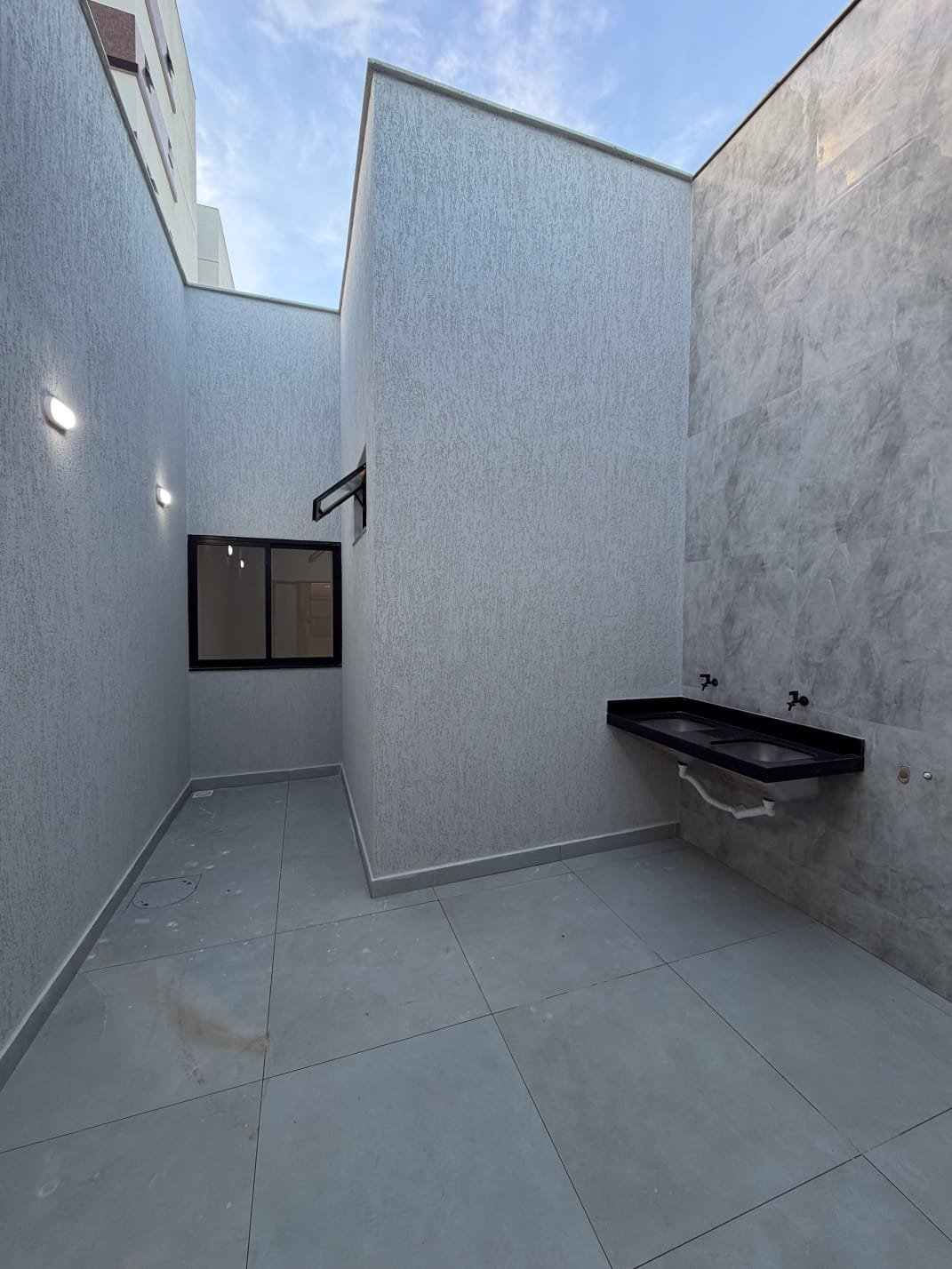 Casa Térrea de Alto Padrão com 4 quartos, sendo 3 suítes - Bairro Boa Vista - Vitória da Conquista - foto 18