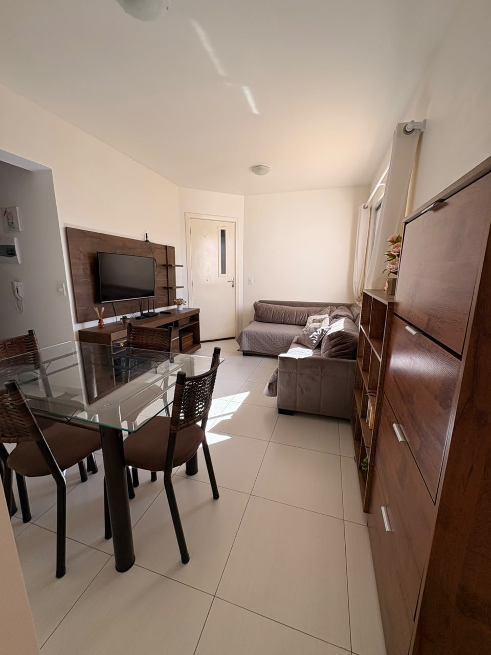 Apartamento 1⁰ andar 2/4 sendo uma suíte,  Bairro Boa Vista - Boa Vista, Vitória da Conquista