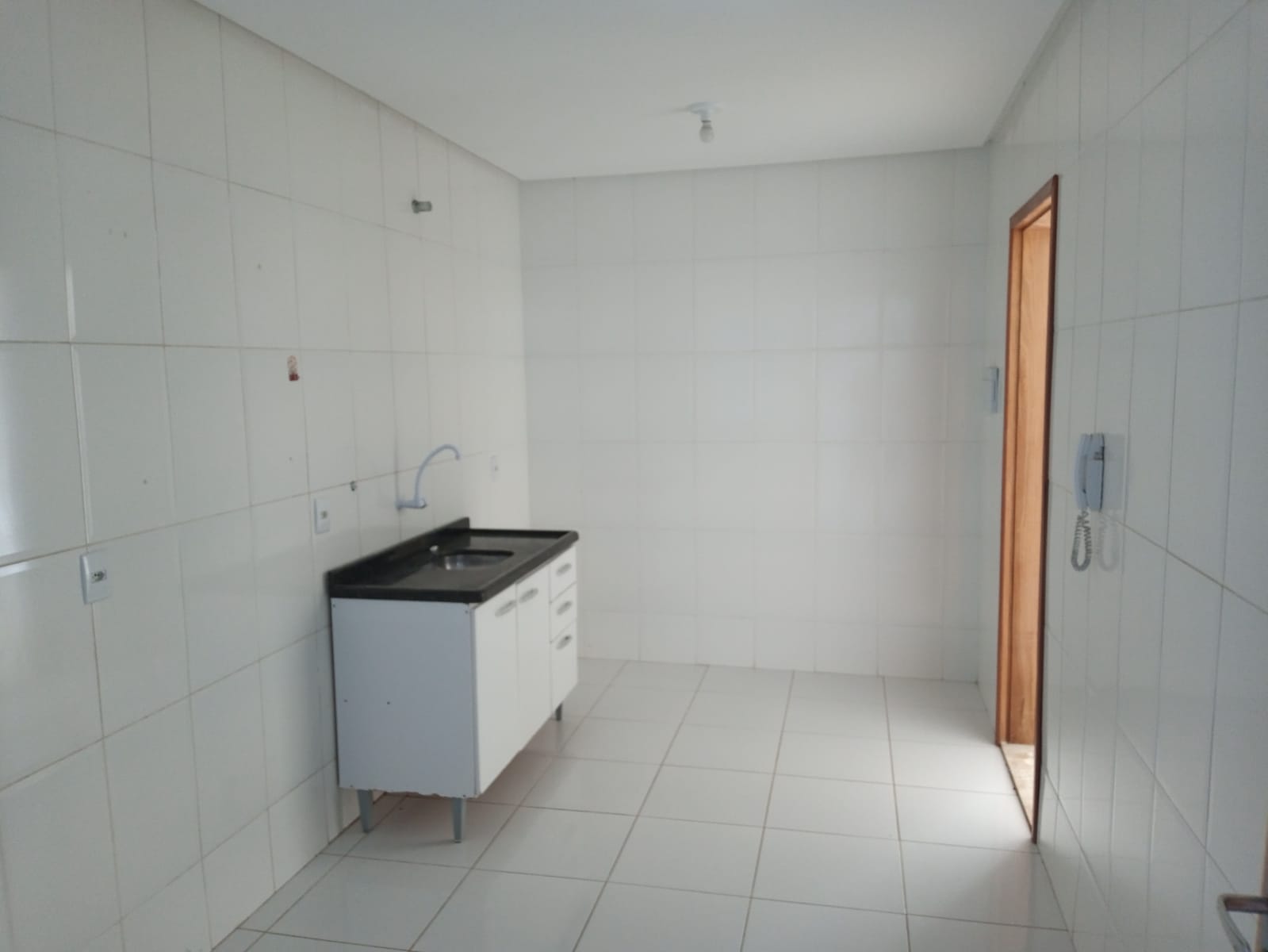 Apartamento térreo com quintal com 3/4 sendo 1 suíte a 50 mts do Shopping Conquista Sul em  Vitória da Conquista, BA - foto 19