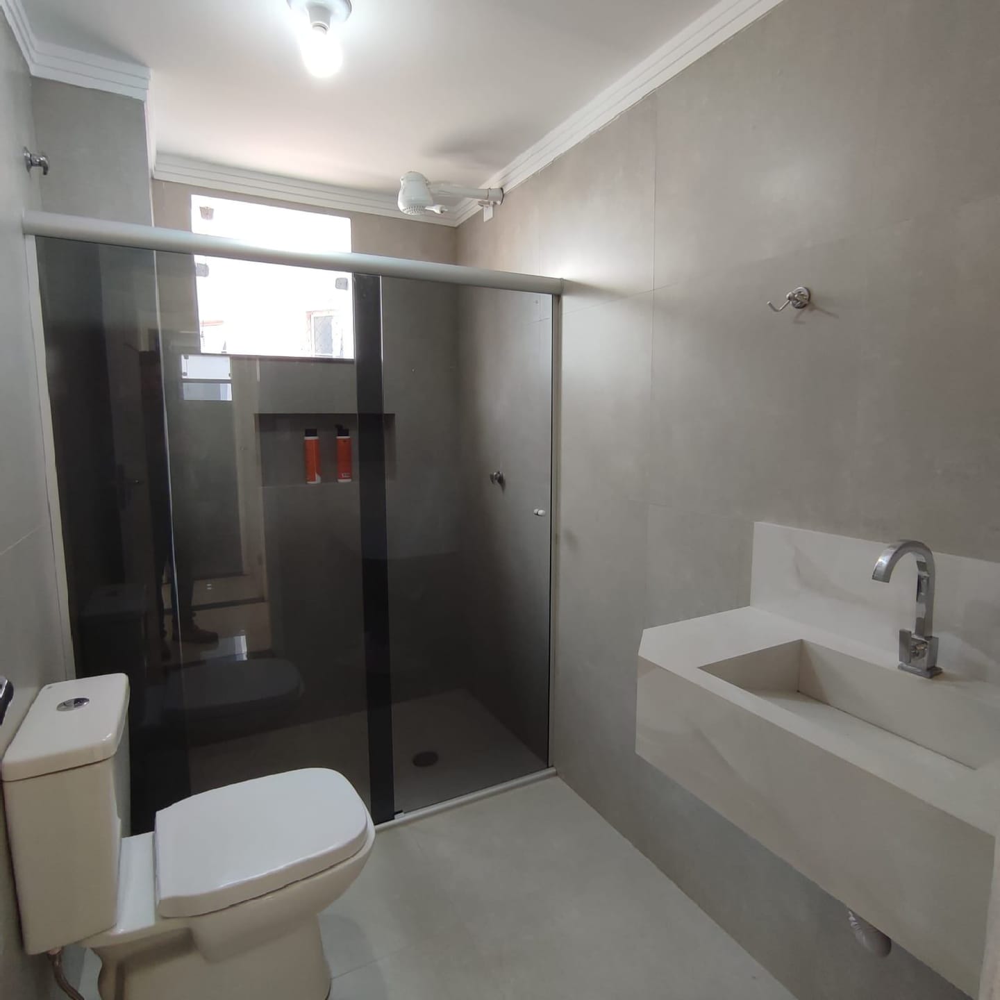 Excelente Apartamento com Varanda, Localizando na Av. Luiz Eduardo, Candeias, Vitória da Conquista, BA - foto 19