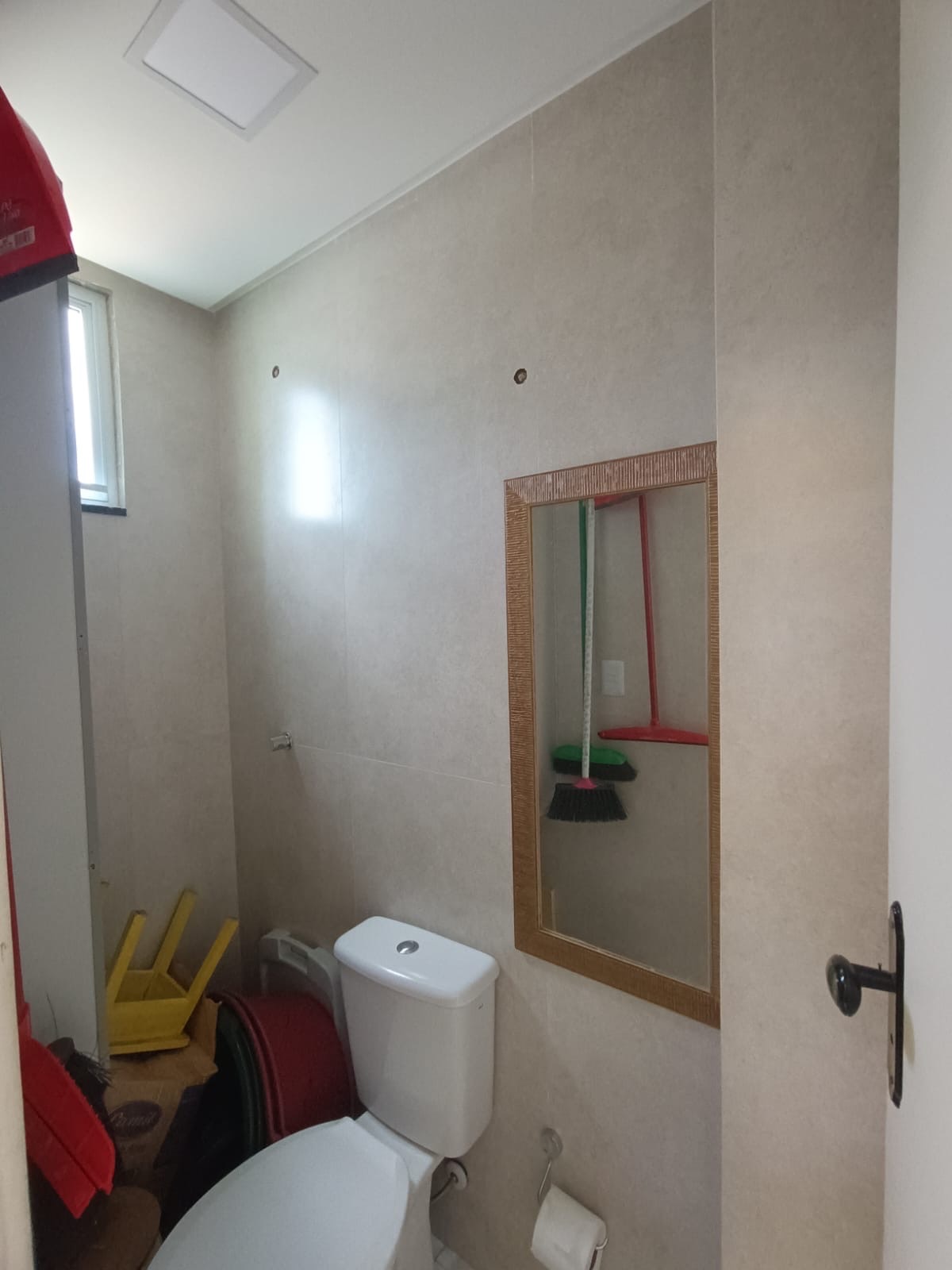 Lindo Apartamento à Venda no 1º Andar com garagem coberta no bairro Candeias, Vitória da Conquista, BA - foto 18
